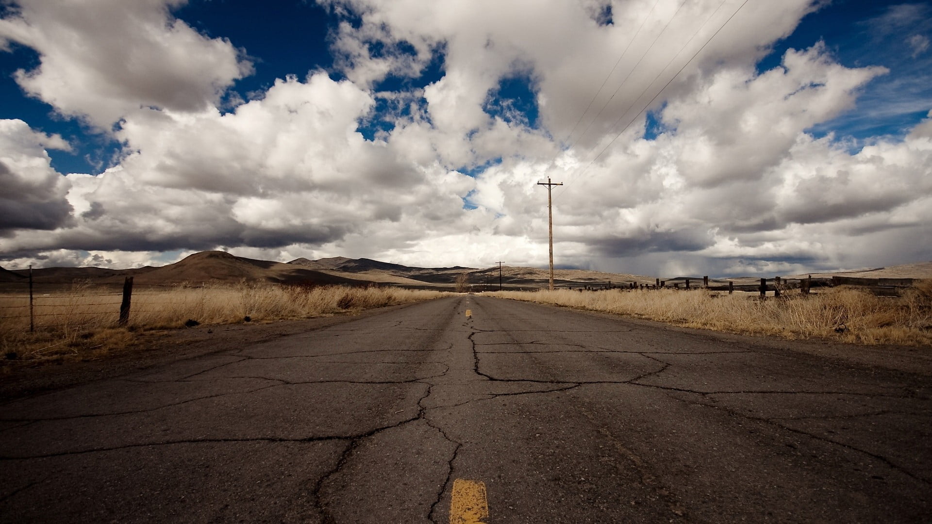beauty in nature, vanishing point, scenics - nature, environment, outdoors, transportation, day, cloud - sky, road, 1080P, the way forward, direction, HD Wallpaper