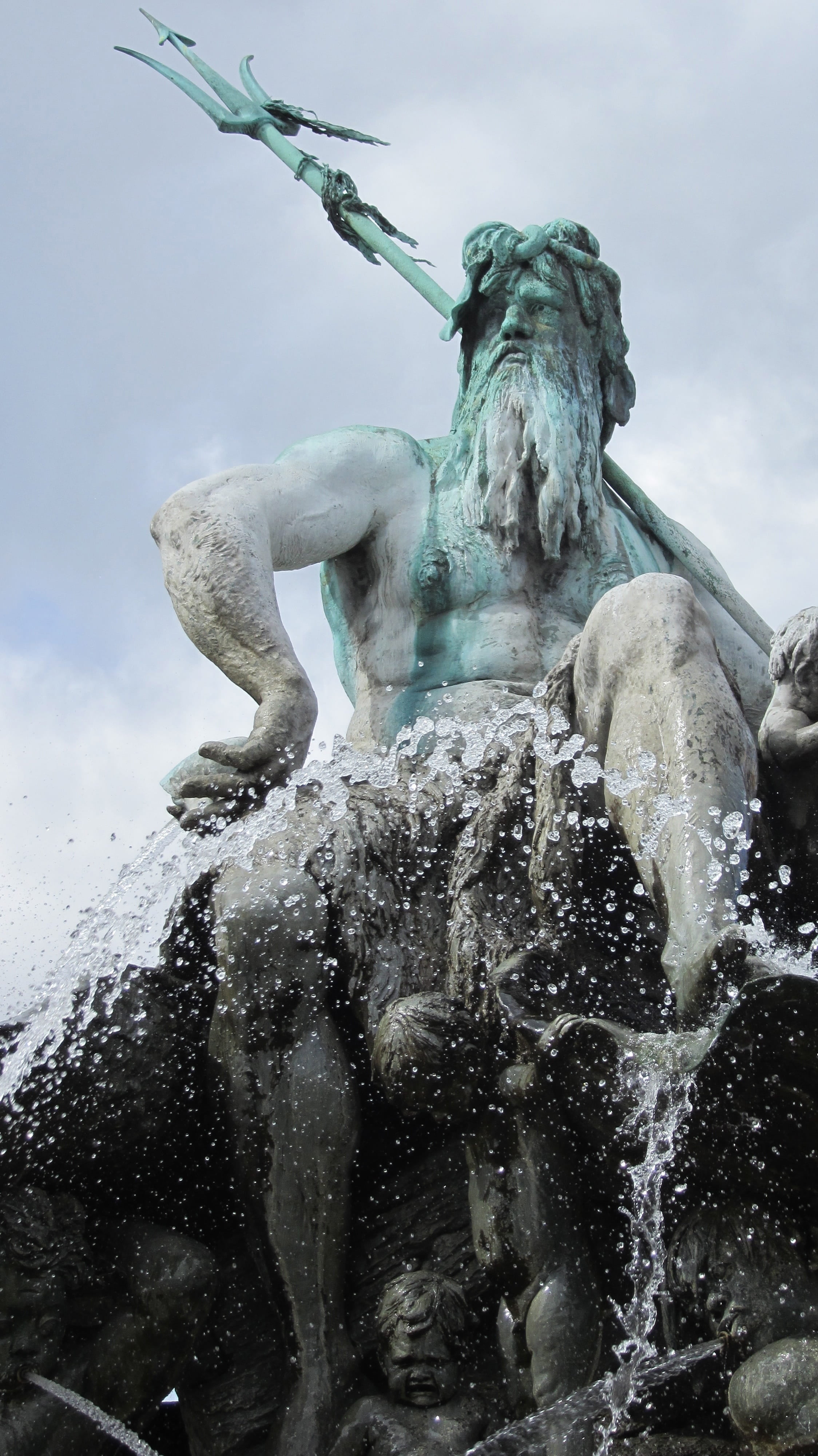 landmark, art and craft, neptune, alexanderplatz, outdoors, splashing, sky, reinhold begas, low angle view, berlin, statue, bronze, water, no people, 4K, Phone HD Wallpaper