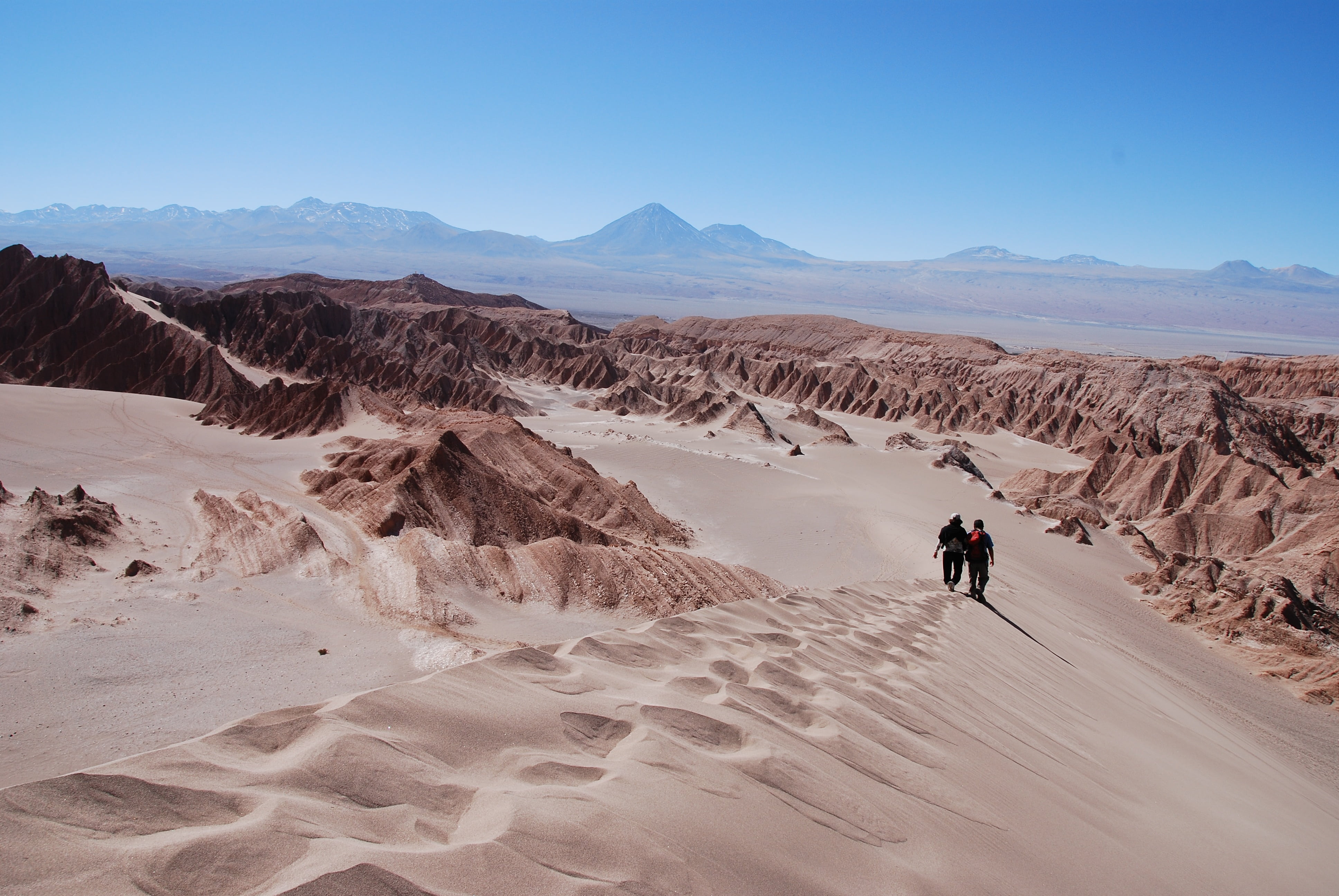 one person, san pedro, atacama, land, leisure activity, outdoors, walking, mountain, adults only, desert, photography, chile, 4K, nature, mountain range, HD Wallpaper