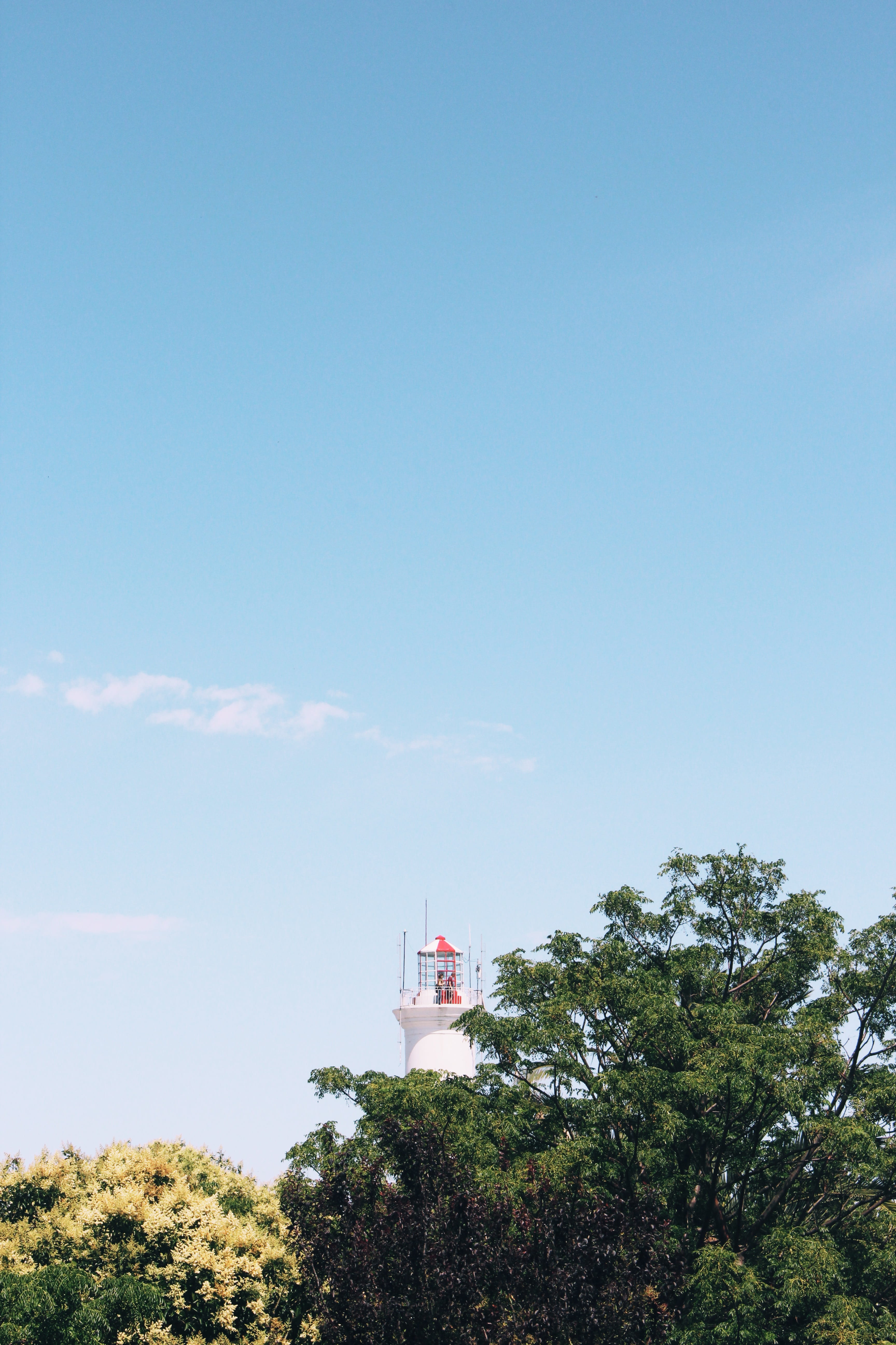 bluesky, cloud - sky, colonia del sacramento, sky, 5K, nature, building, no people, architecture, patriotism, building exterior, tree, green color, lighthouse, Phone HD Wallpaper