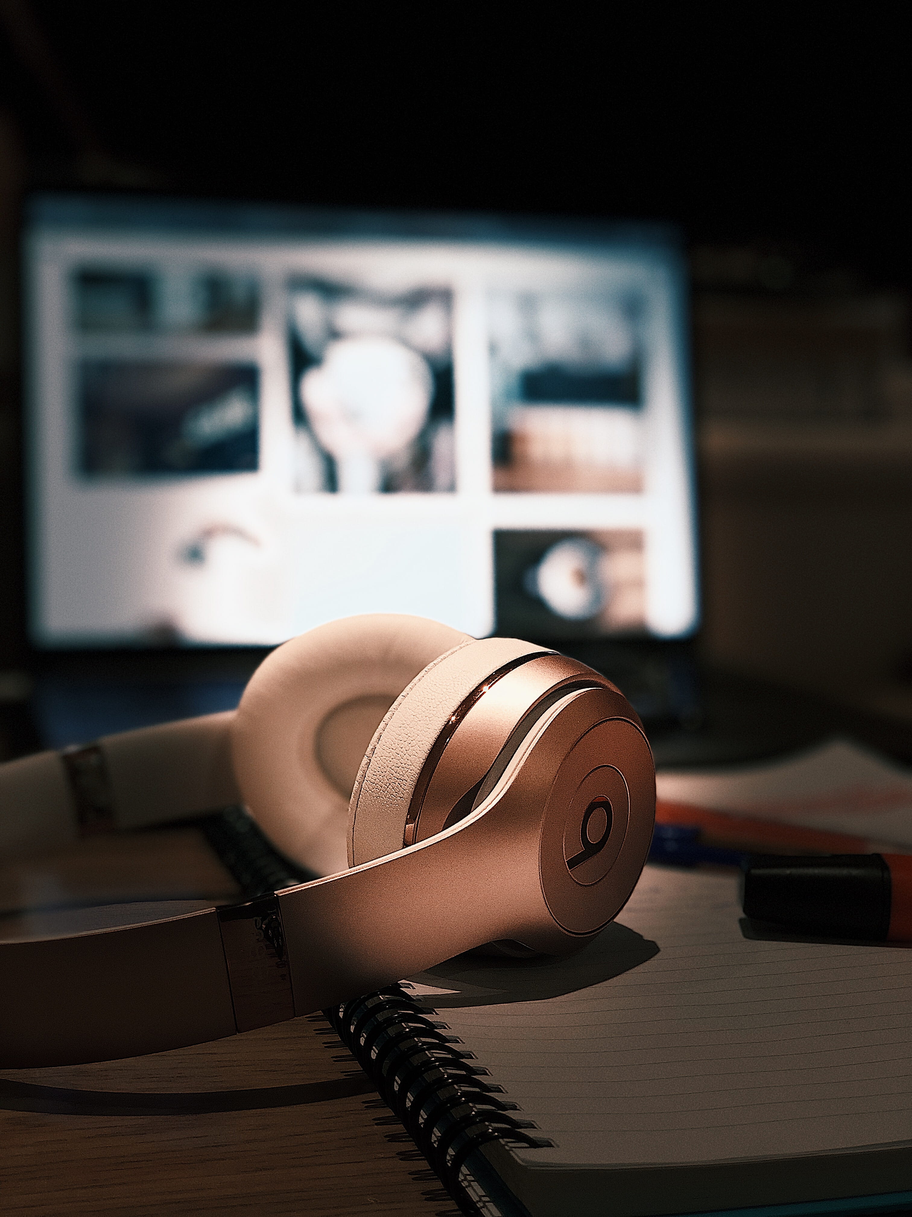 beatssolo, communication, musical equipment, featured, focus on foreground, computer, desk, notebook, home interior, newcastleupontyne, indoors, united kingdom, Phone HD Wallpaper