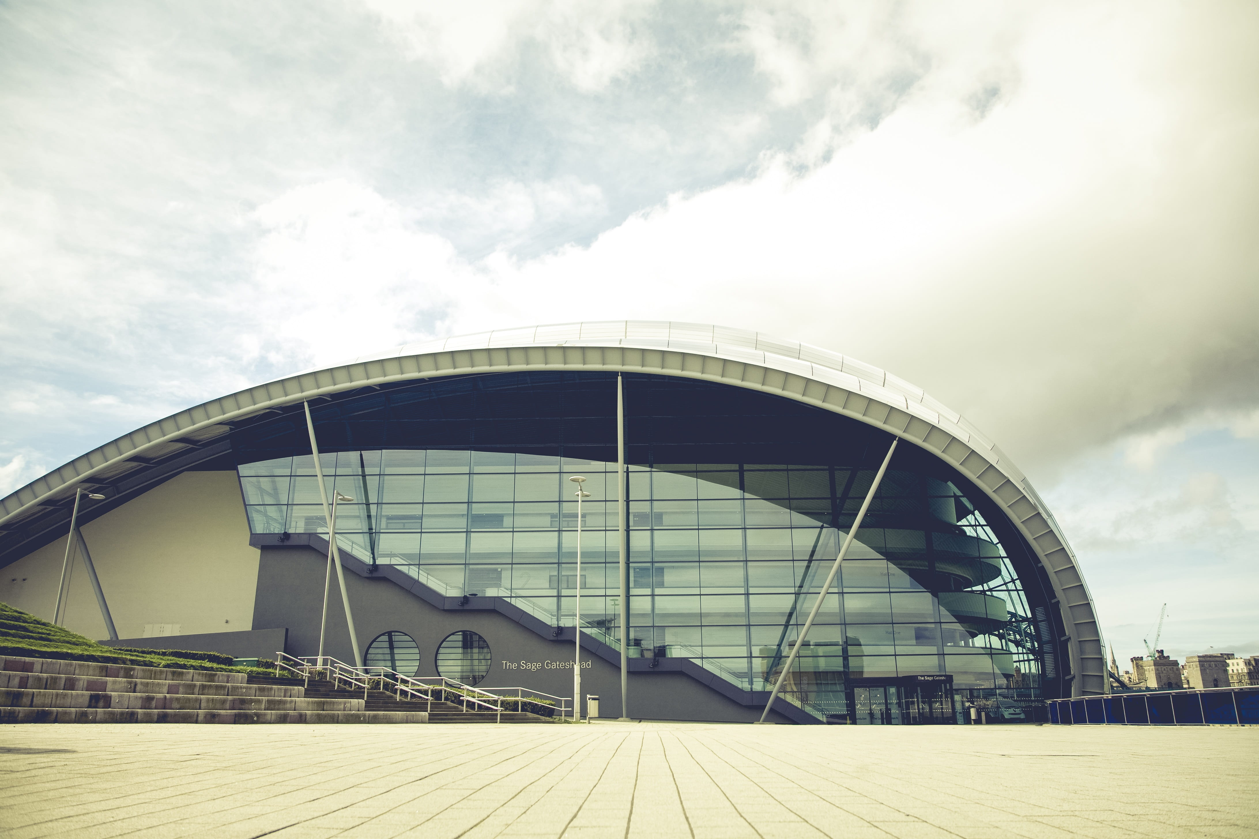 bridge, sky, day, uk, 4K, travel destinations, great britain, office building exterior, no people, nature, building, sage gateshead, built structure, connection, HD Wallpaper