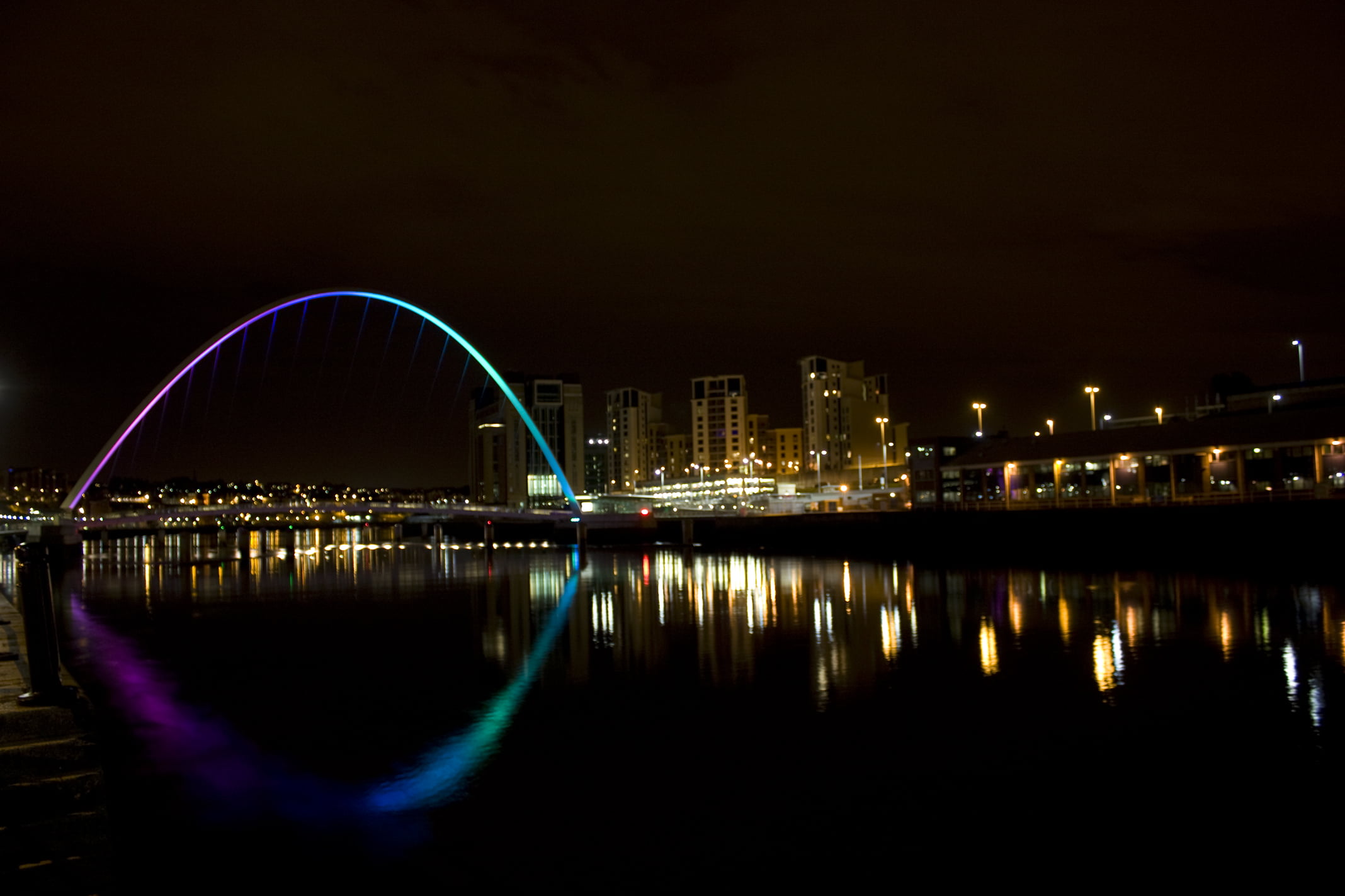gate, architecture, millennium, at night, arch, gateshead, reflection, night, 1080P, illuminated, bridge - Man Made Structure, millennium  bridge, photo, HD Wallpaper