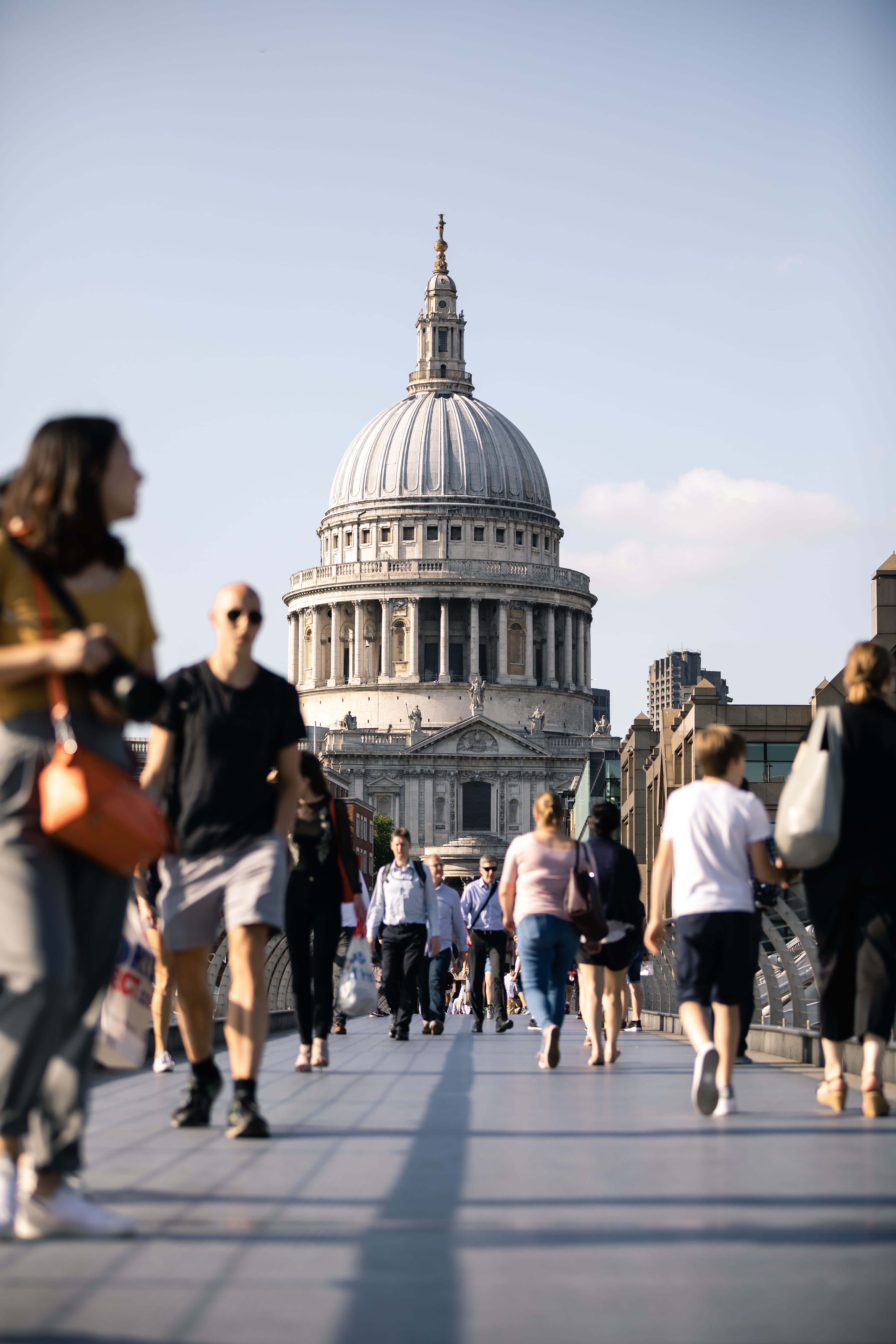 famous Place, europe, people, city of London, adult, commute, city, building Exterior, crowd, pedestrian, international Landmark, st. Pauls Cathedral - London, Phone HD Wallpaper