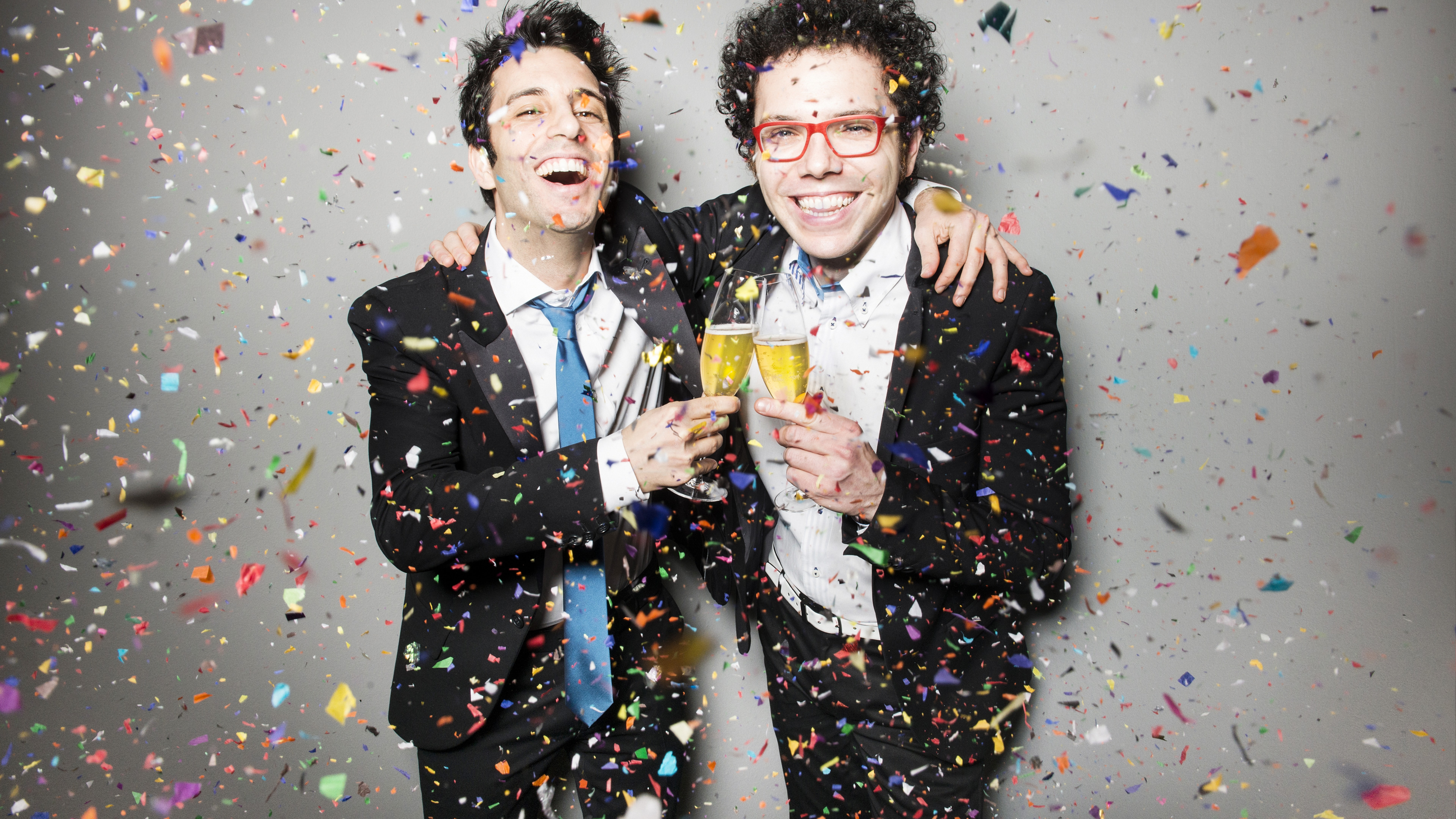 black, A Great Big World, formal, musical group, two, Chad Vaccarino, men, confetti, Most Popular Celebs in 2015, suit, 8K, jacket, surrounded, Grammys 2015 Best Celebrity, HD Wallpaper