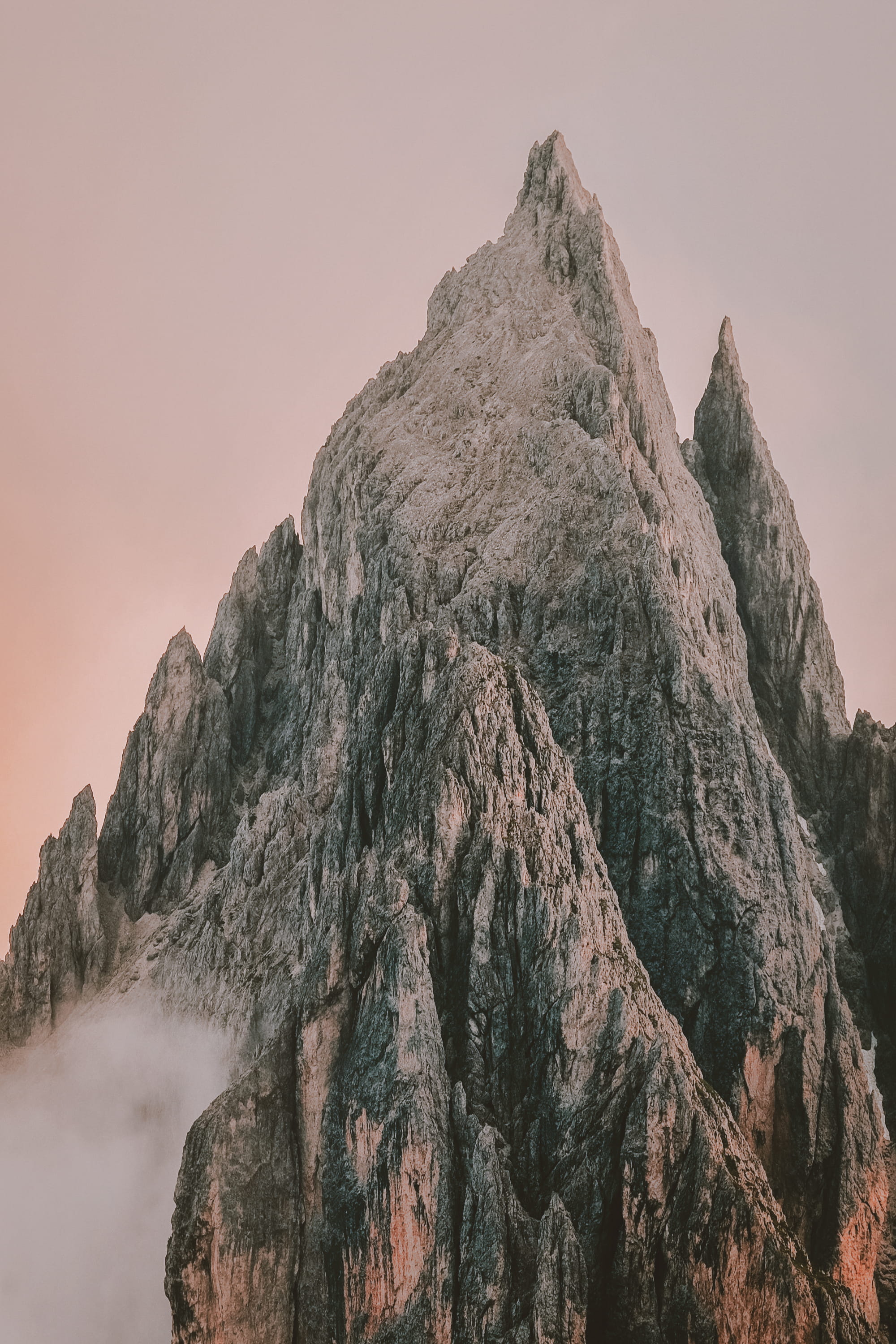 outdoors, non-urban scene, 2K, lock screen, dawn, summit, no people, angle, landscape, scenic, mobile, low angle view, physical geography, Phone HD Wallpaper
