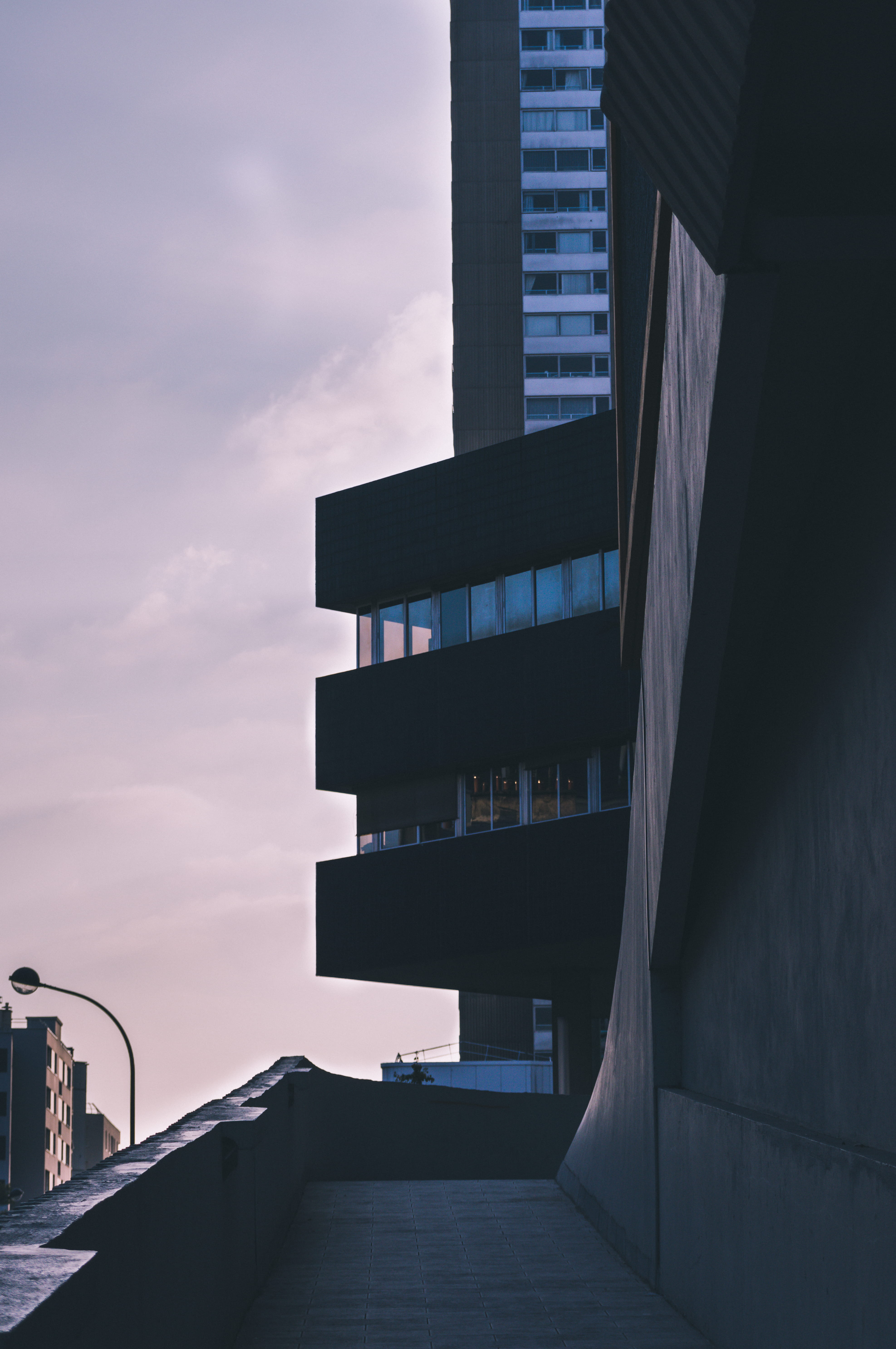 office, glass - material, pink, city, sky, france, tall - high, texture, architecture, 5K, sunset, buildings, Phone HD Wallpaper