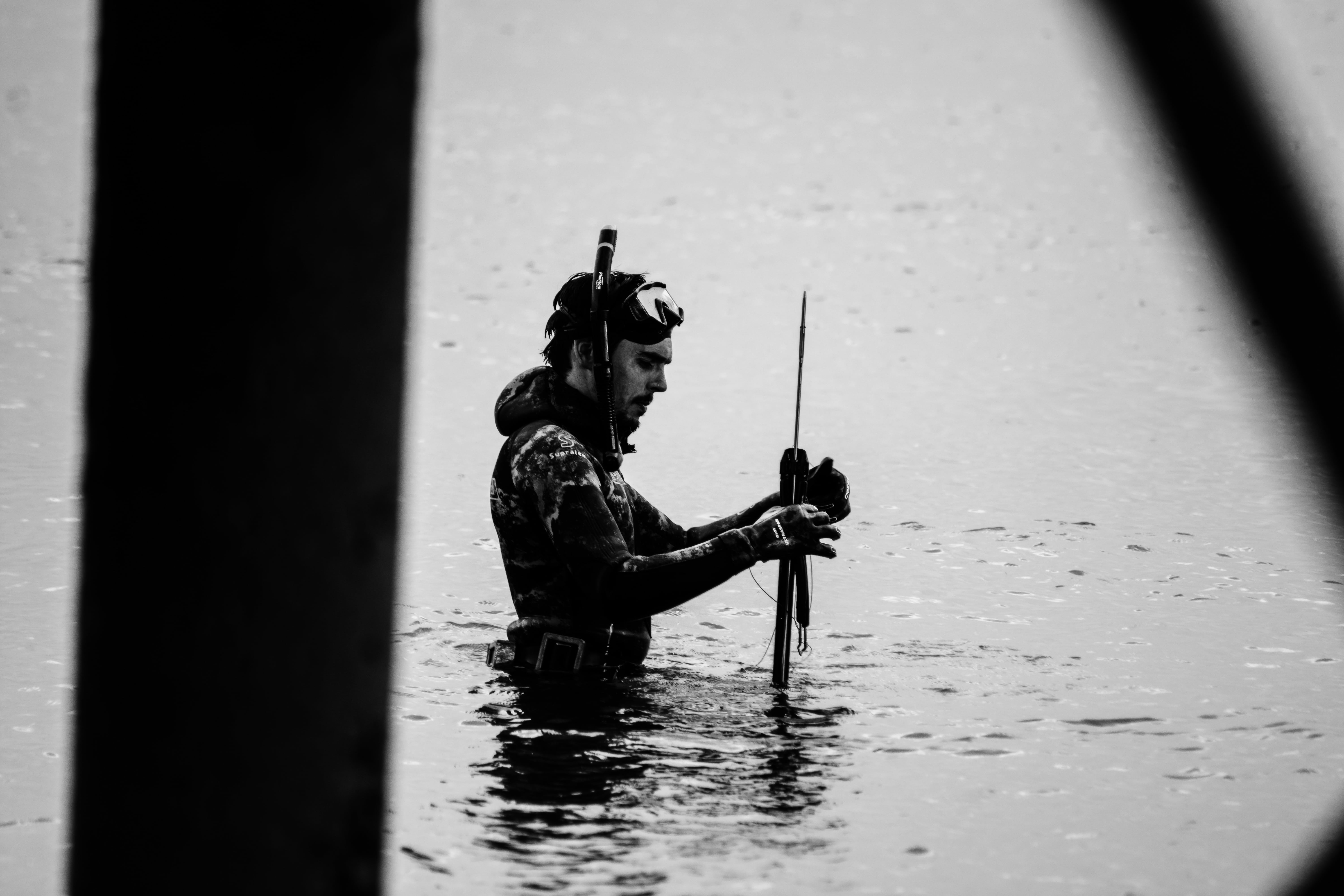 grayscale, woman, summer, creativity, resort, female, recreation, diving, male likeness, lagoon, dom, equipment, sunlight, representation, underwater, art and craft, HD Wallpaper