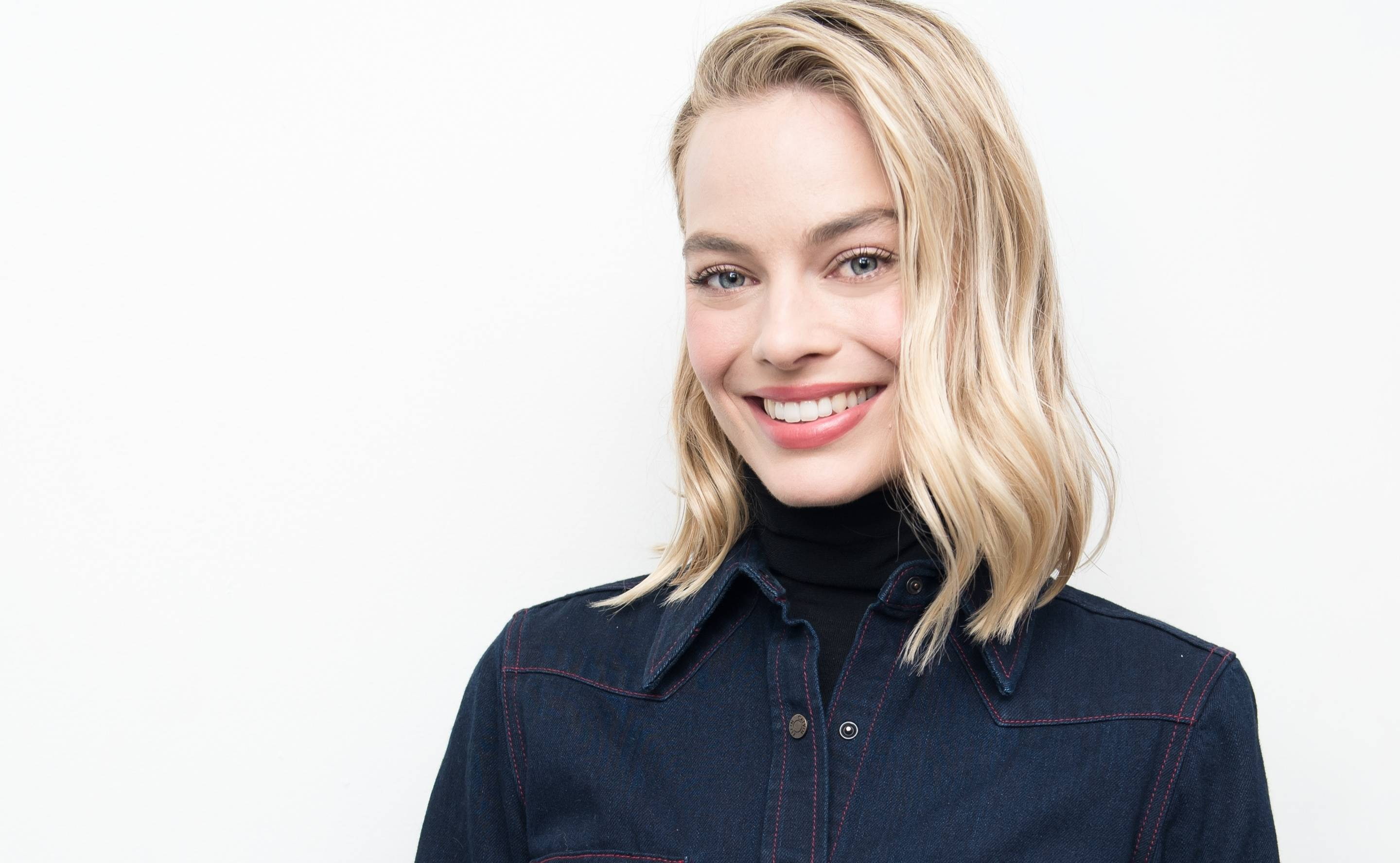 smile, beautiful, 2K, margot, robbie, HD Wallpaper