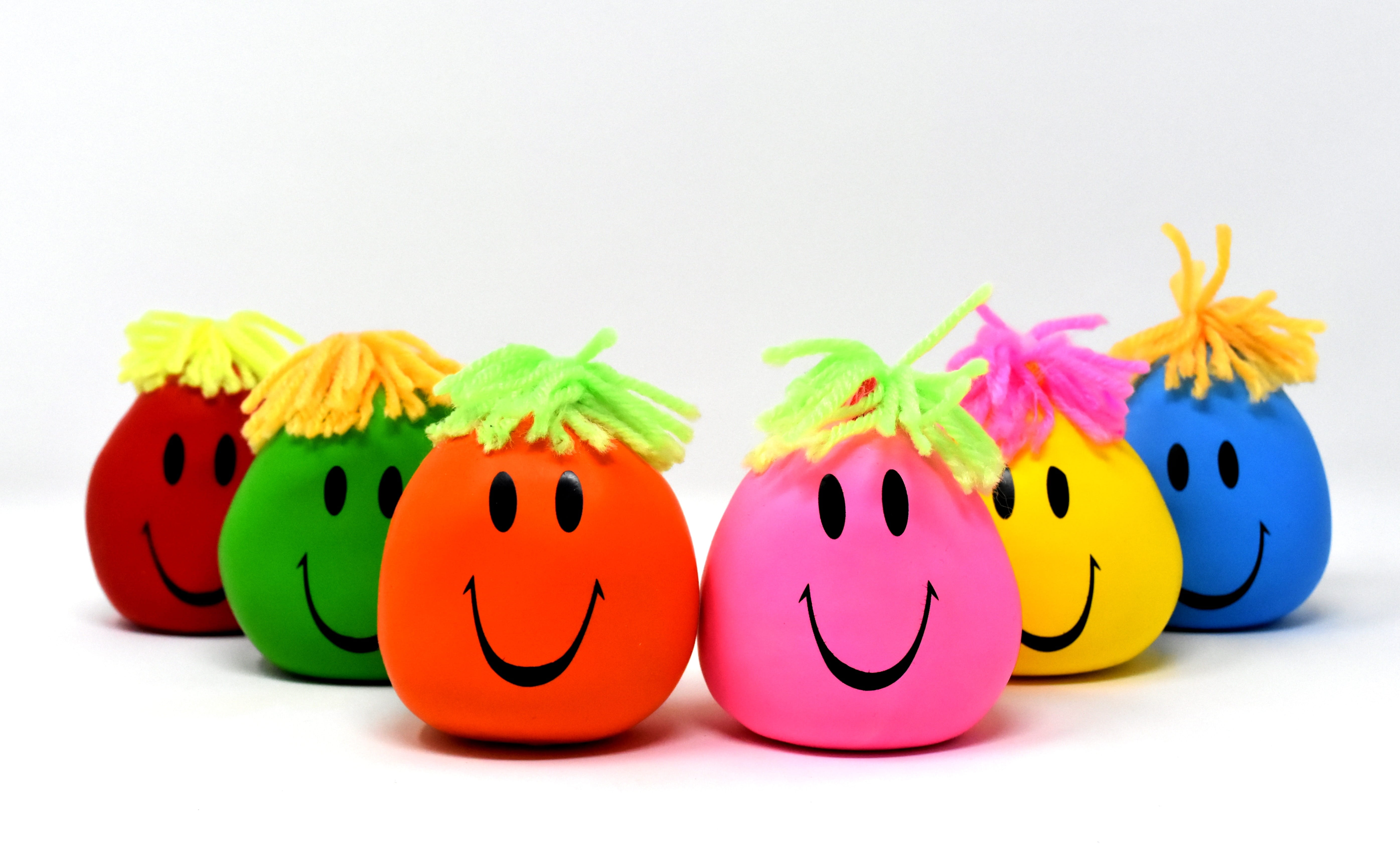 anti-stress balls, knead, holiday - event, new years day, celebration, funny, communication, cut out, color, colorful, anthropomorphic smiley face, smiling, HD Wallpaper
