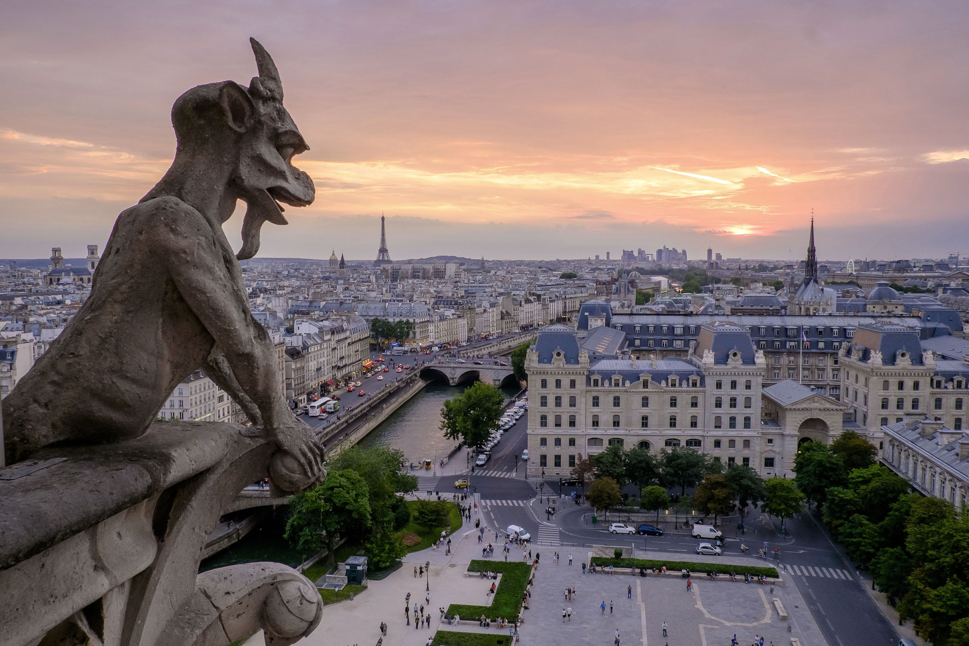 representation, art and craft, sky, dawn, urban, no people, cloud - sky, tourism, 2K, statue, built structure, sunset, sculpture, gargoyle, travel destinations, HD Wallpaper