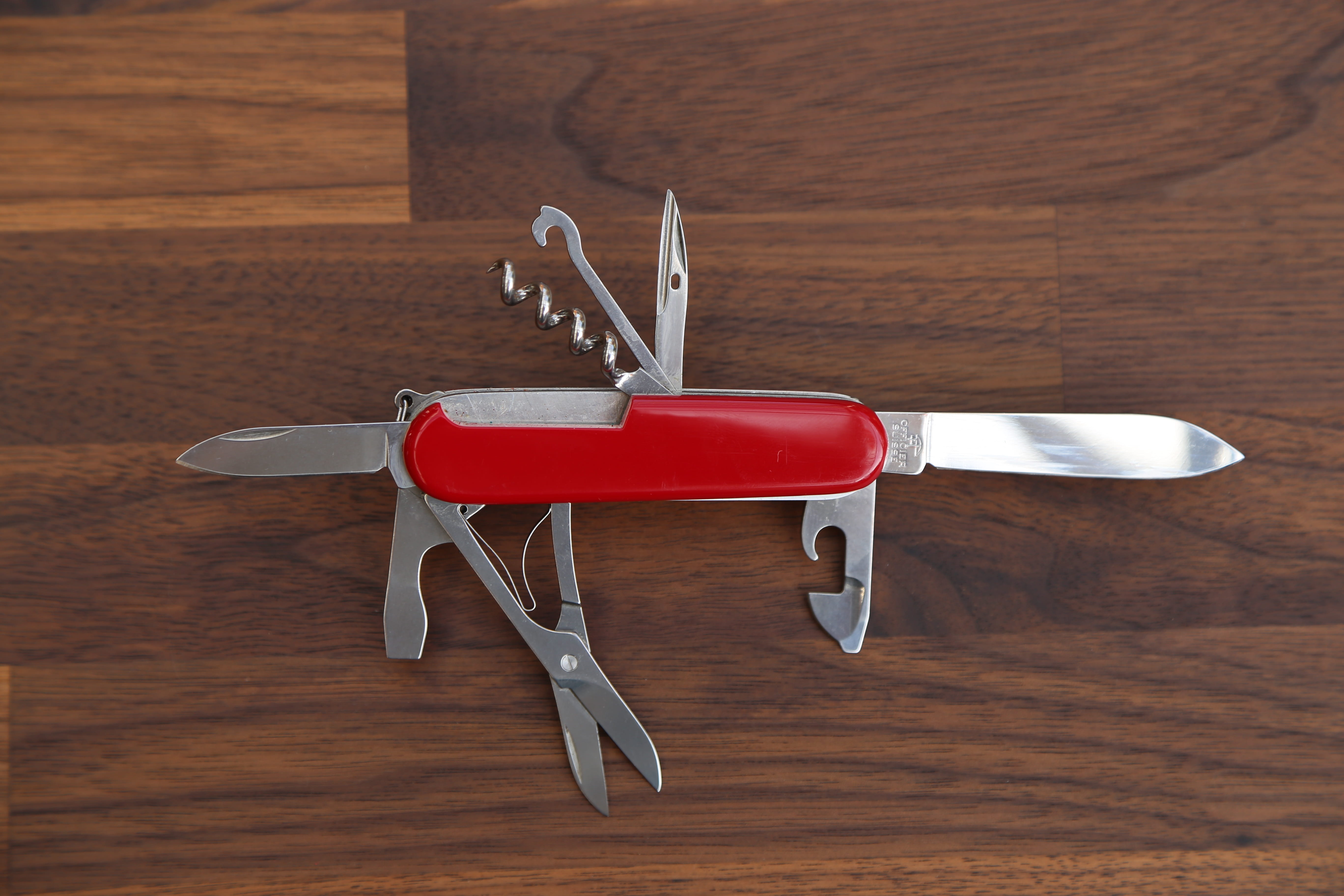 wood - material, directly above, pocket knife, knife, multifunction, wood, silver colored, work tool, airplane, blade, flooring, table, cut, hardwood floor, HD Wallpaper