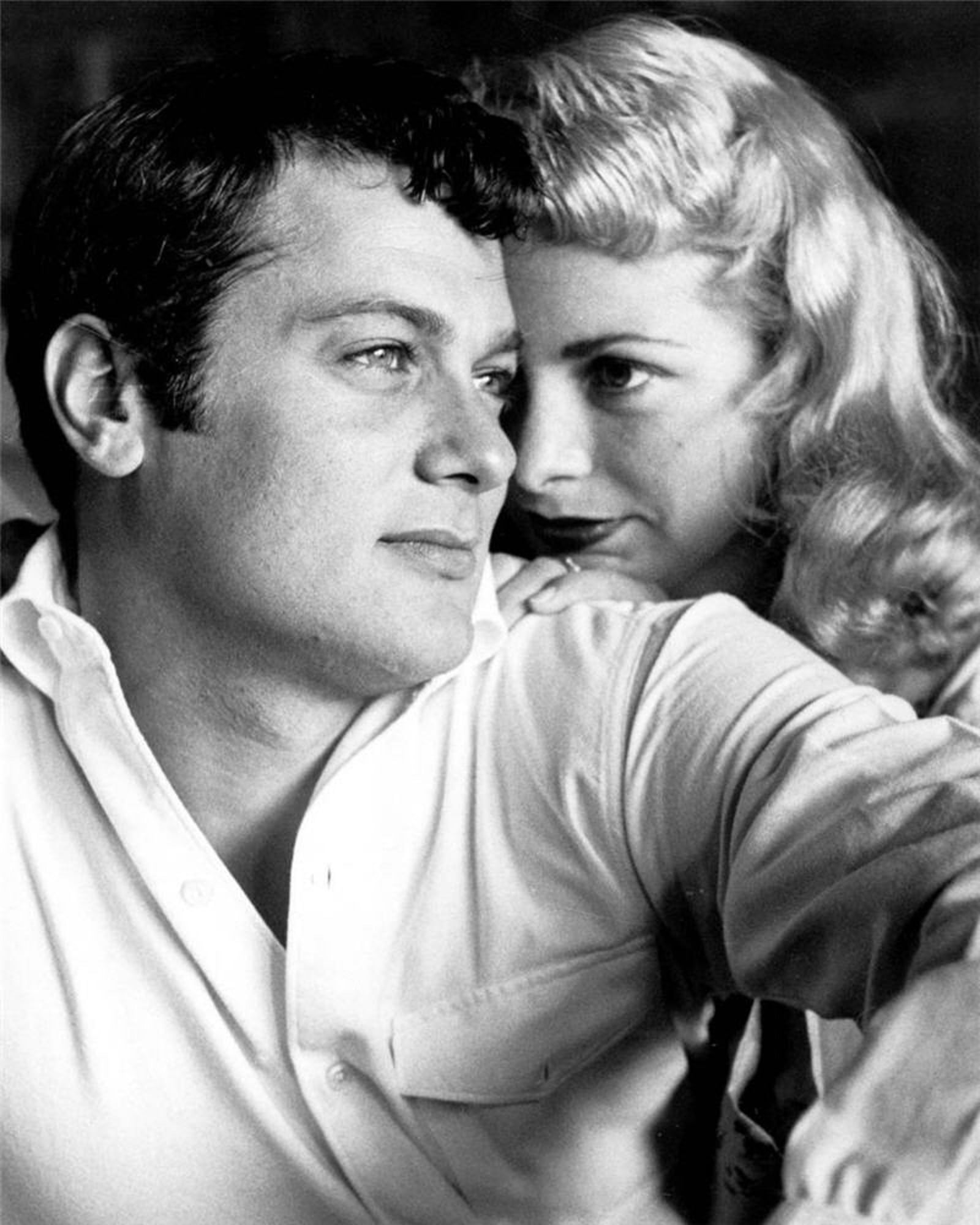 couple - relationship, psycho, togetherness, cinema, real people, leisure activity, tony curtis, casual clothing, movies, actress, portrait, 1080P, jamie lee curtis, Phone HD Wallpaper