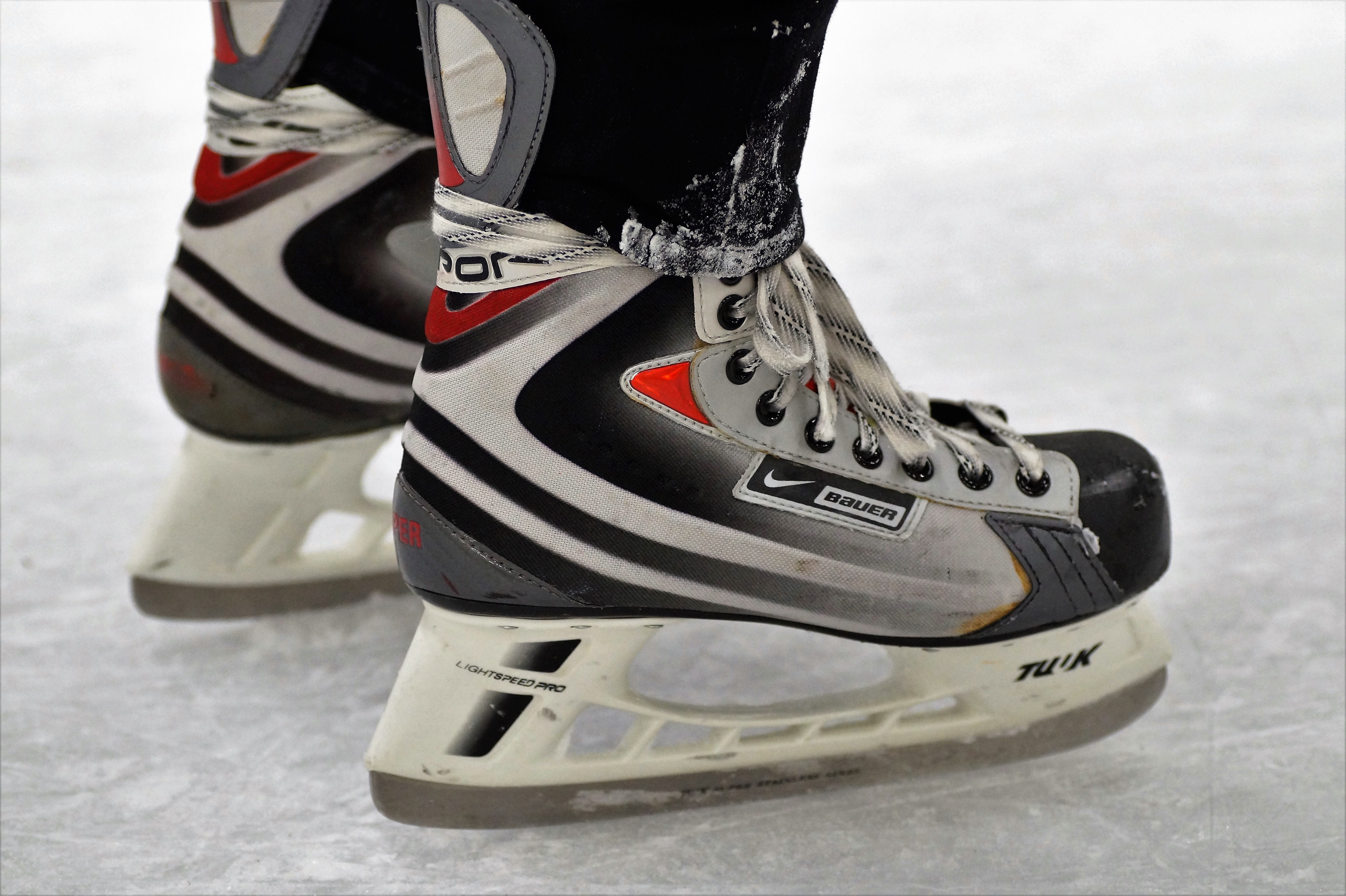 body part, hockey, human foot, the ice rink, standing, polar area, human leg, knives, winter sport, human limb, shoelace, low section, black, human body part, HD Wallpaper