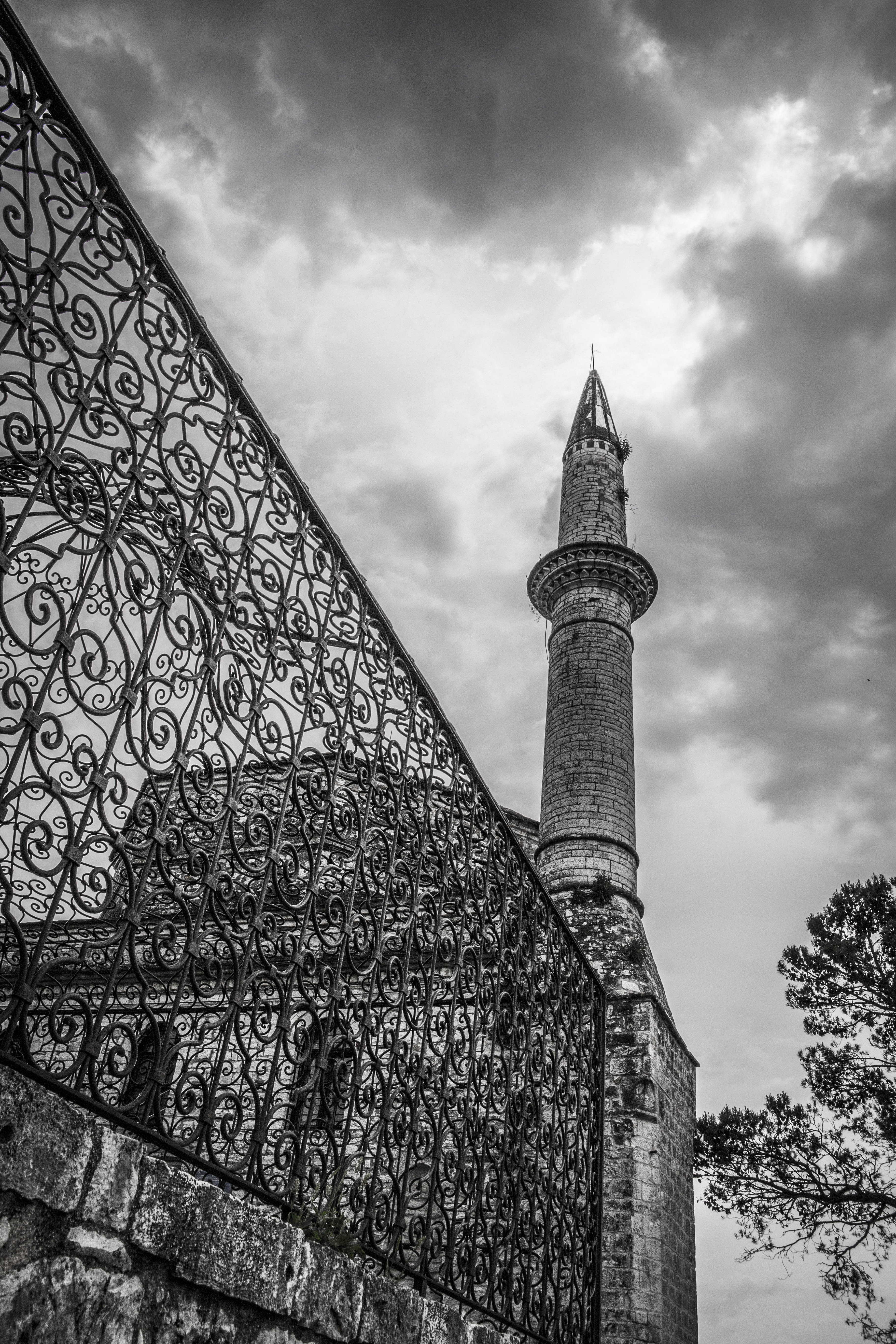 gothic style, building exterior, low angle view, th, history, religion, belief, cloud - sky, travel destinations, scenery, the past, no people, tower, tall - high, Phone HD Wallpaper