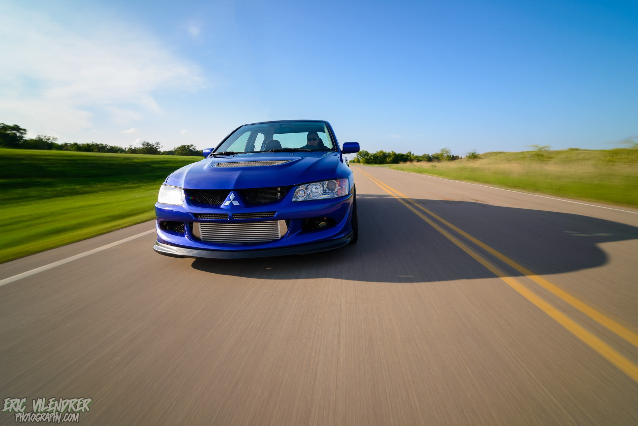 road marking, sign, symbol, 1080P, blurred motion, Mitsubishi Lancer Evolution, motion, road trip, car, Mitsubishi, day, blue, mode of transportation, HD Wallpaper
