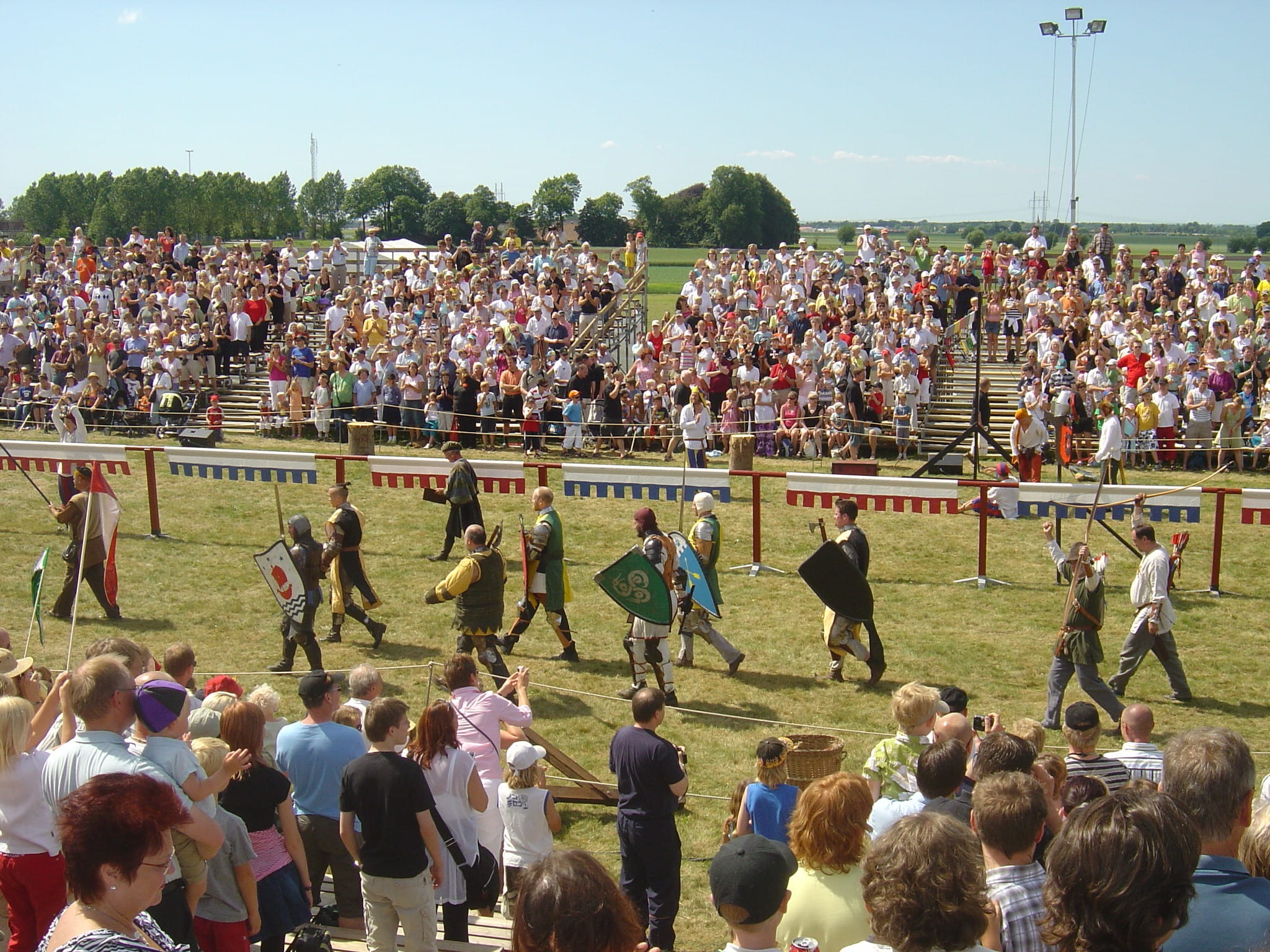 day, playing field, fair, women, lifestyles, nature, sport, crowd, roleplay, looking, sky, arts culture and entertainment, renfest, mixed age range, parade, HD Wallpaper