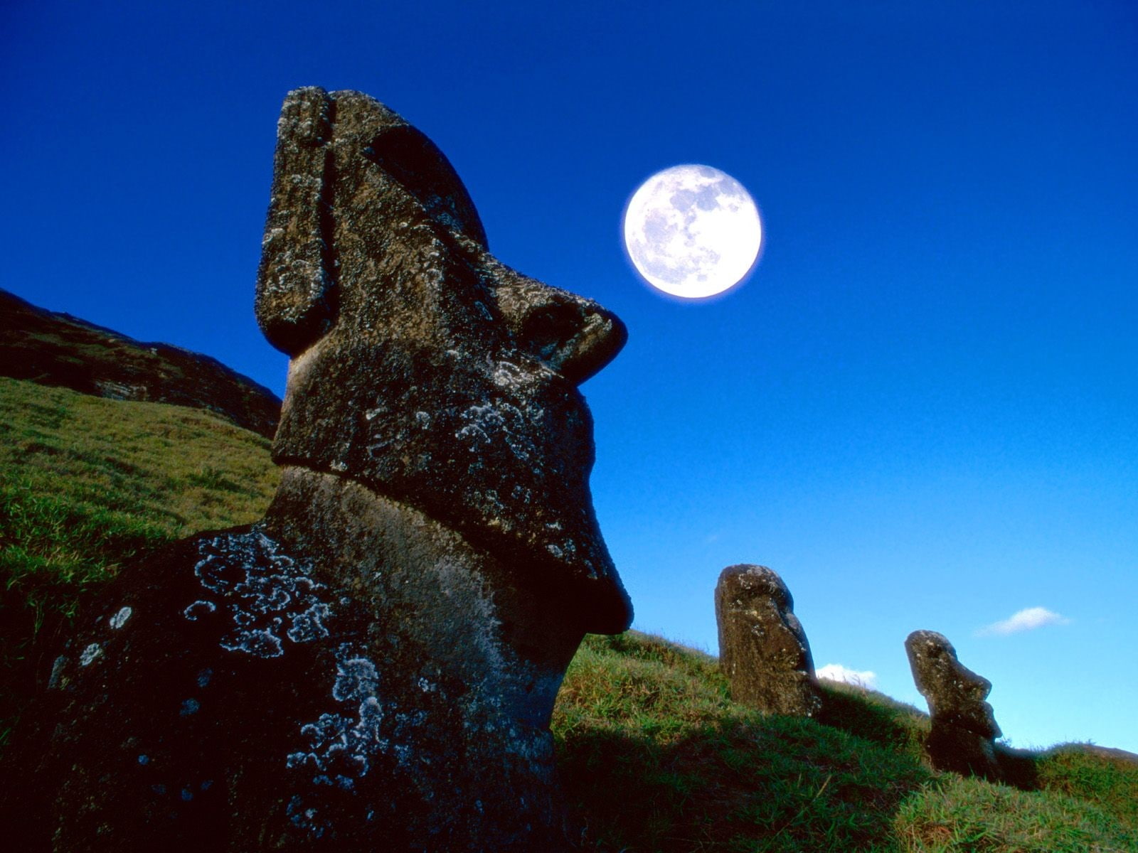 720P, tranquil scene, Moai, representation, outdoors, sculpture, rock - object, human representation, solid, plant, rock, sky, full moon, day, ancient, HD Wallpaper