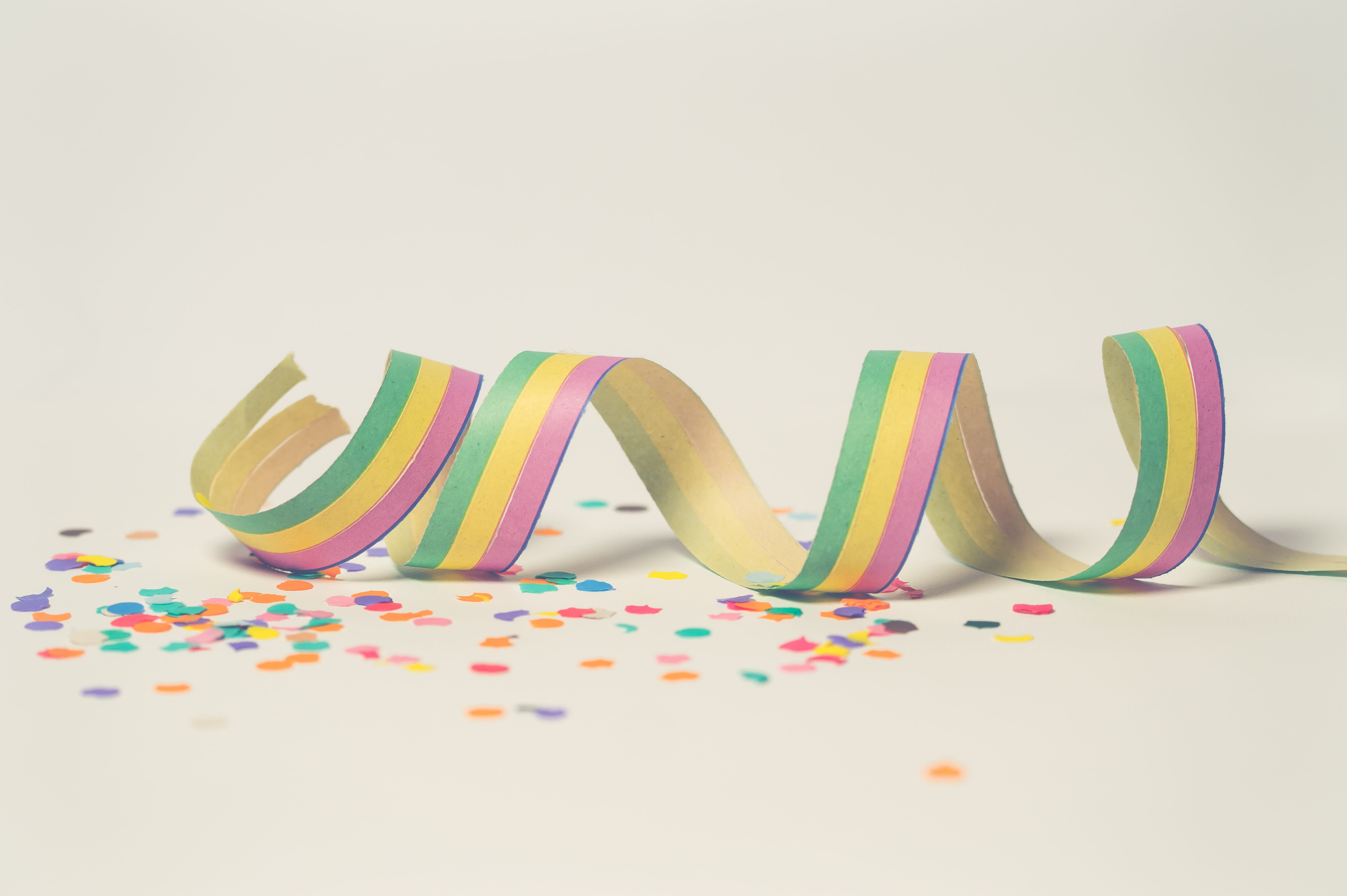 celebration, no people, variation, choice, 5K, close-up, white background, event, strap, multi colored, paper, group of objects, deco, decoration, desktop background, HD Wallpaper