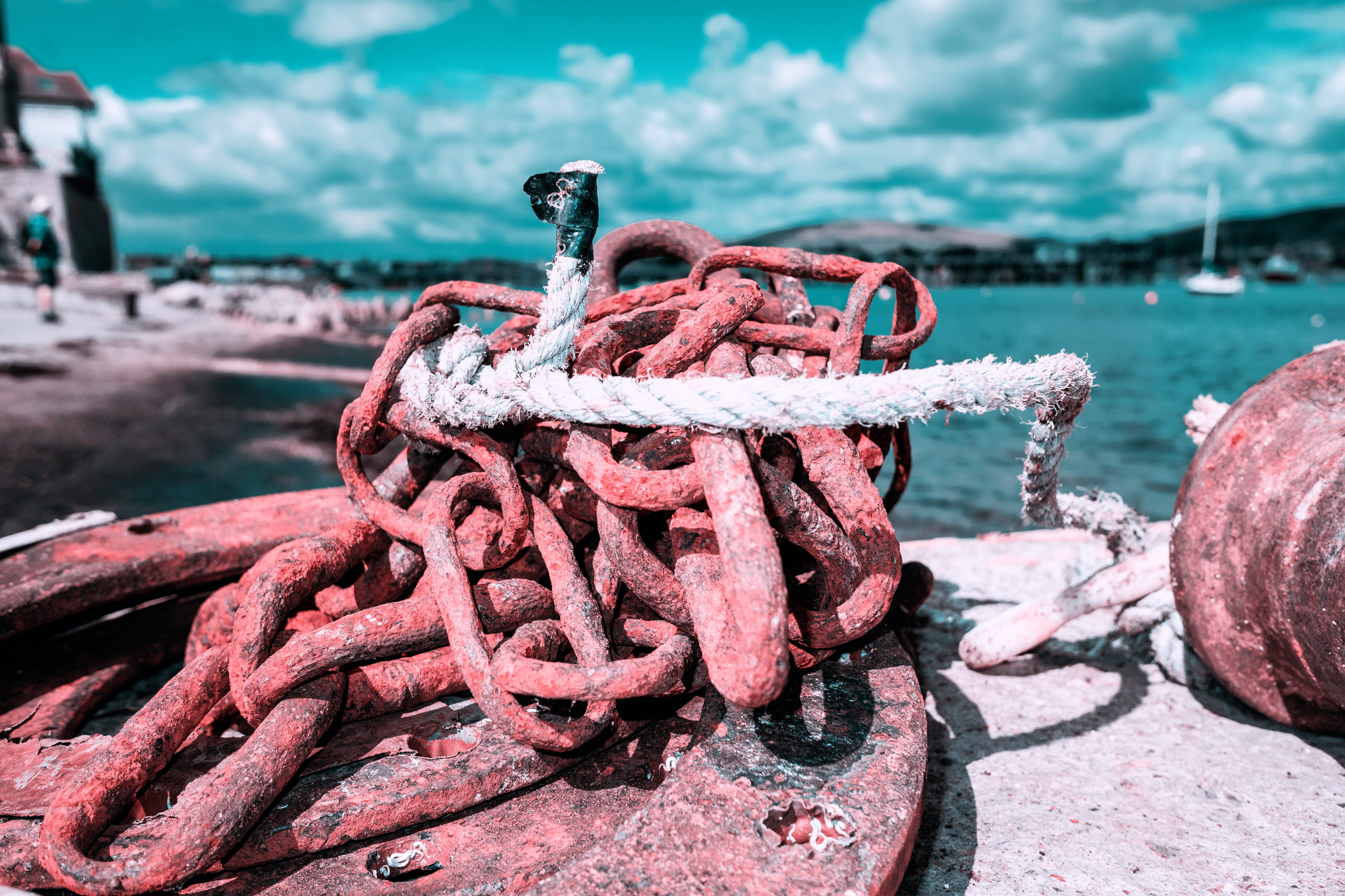 united kingdom, bollard, post, 5K, no people, focus on foreground, swanage, strength, swanage beachfront, rope, transportation, sea, connection, day, close-up, HD Wallpaper