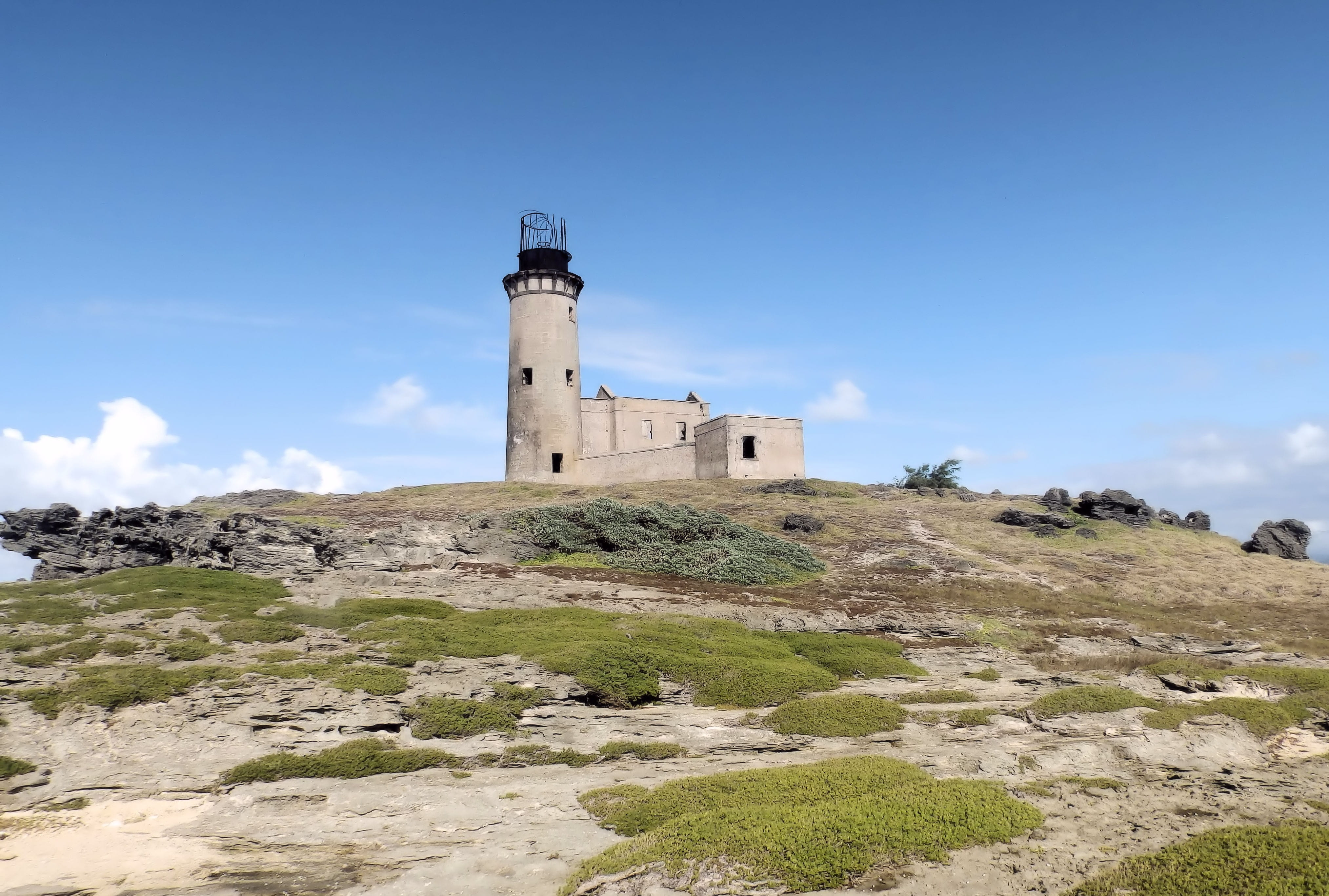 building exterior, tower, building, lantern, solid, low angle view, lighthouse, sky, the past, architecture, travel, hill, outdoors, mauritius, guidance, HD Wallpaper