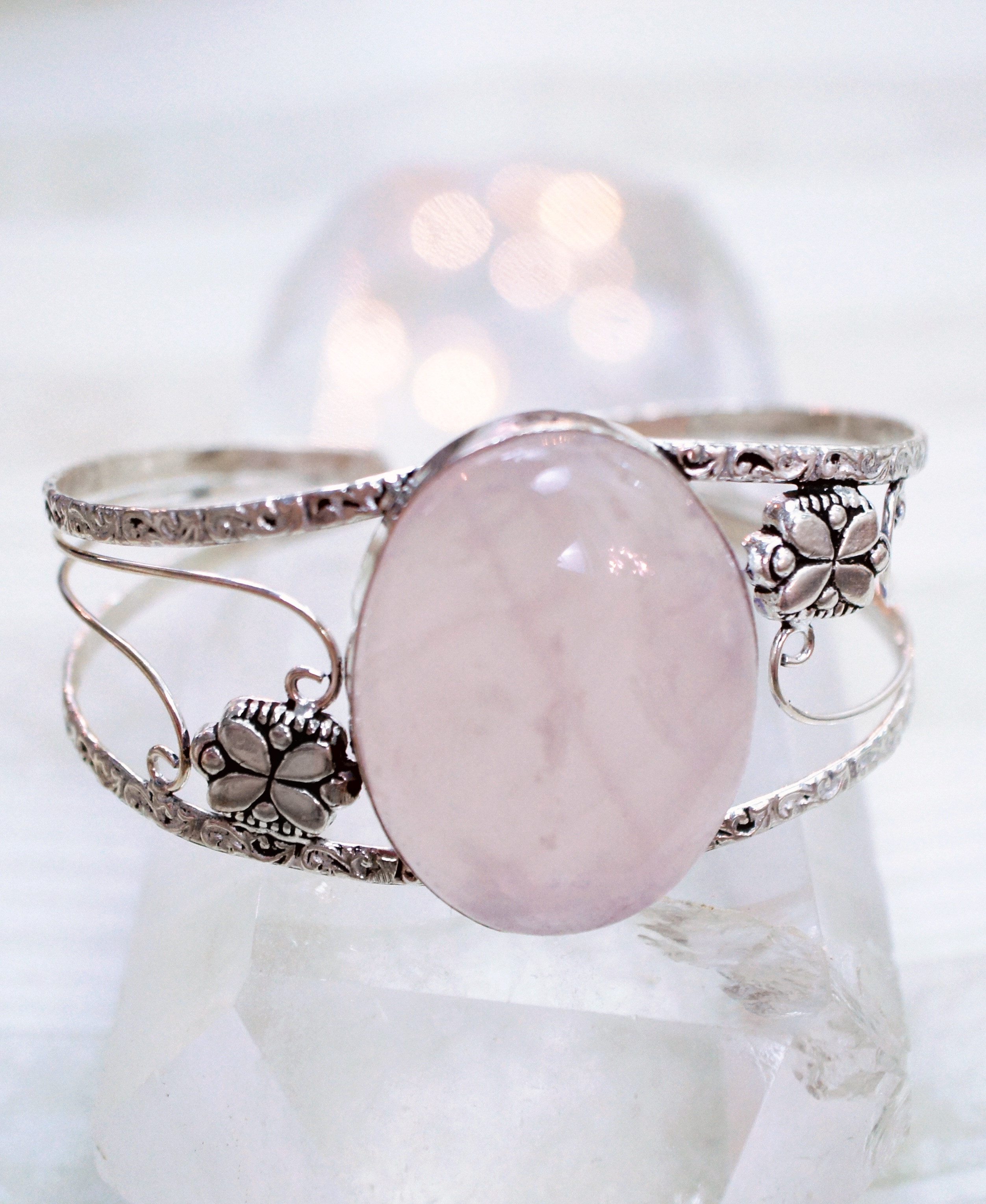 pink, wealth, indoors, decoration, semiprecious, ring, stone, gemstone, quartz, reflection, pattern, luxury, table, gem, focus on foreground, silver, 2K, Phone HD Wallpaper