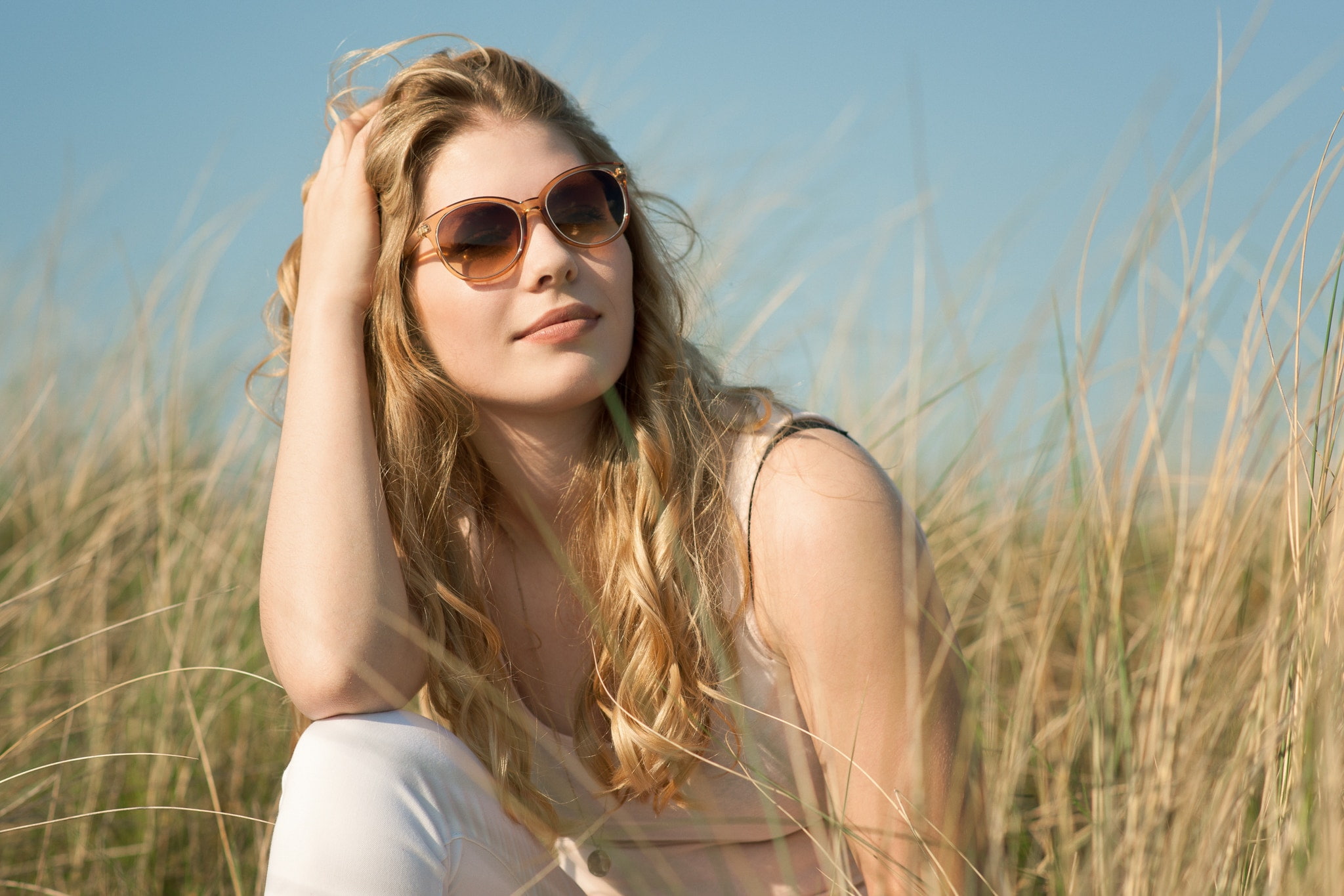 freedom, women, portrait, land, women outdoors, blond hair, young women, smirk, nature, 1080P, blonde, outdoors, face, young adult, fashion, day, long hair, HD Wallpaper