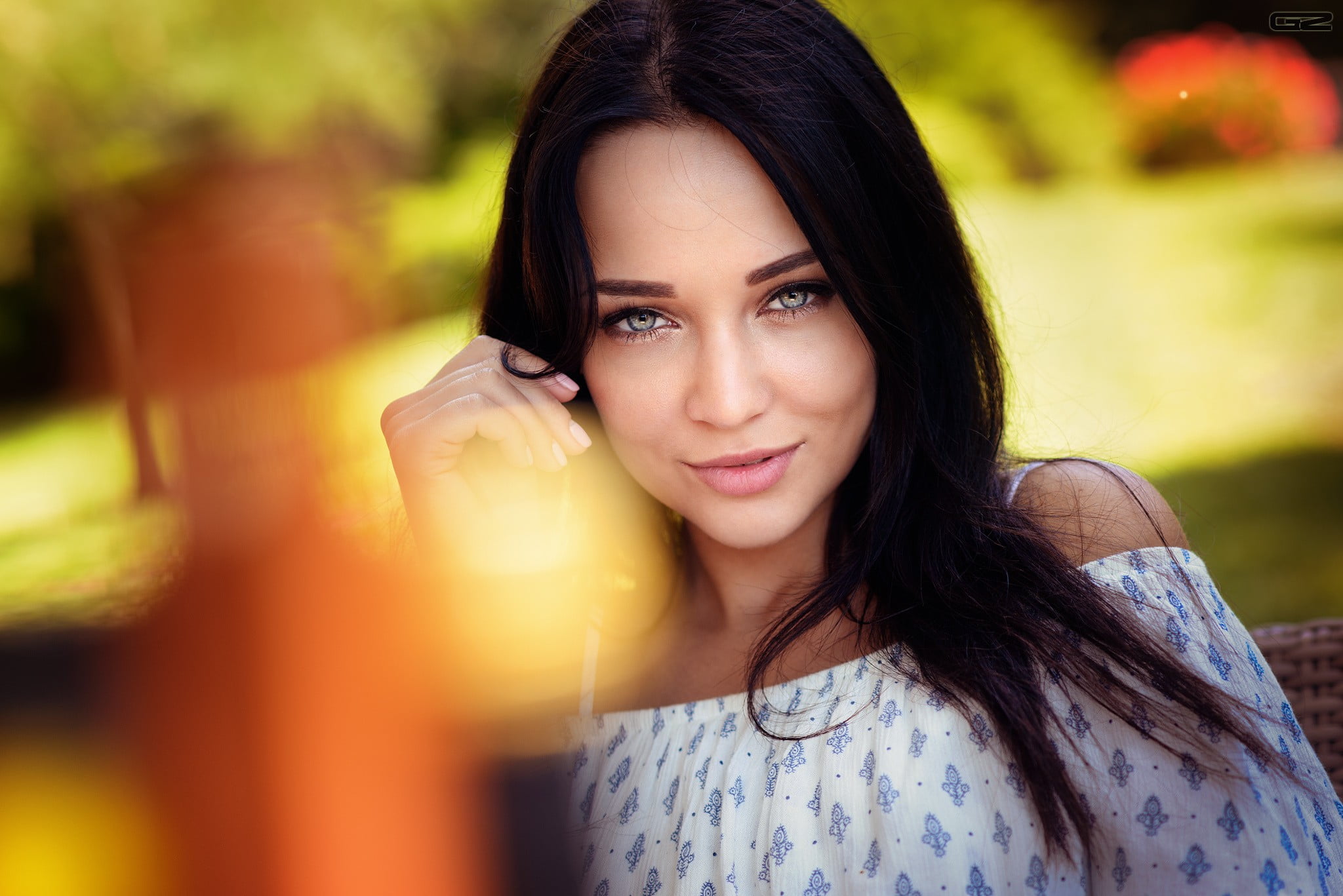 colorful, leisure activity, smiling, hazy, selective focus, real people, smirk, 1080P, beauty, adult, Angelina Petrova, young adult, headshot, hairstyle, HD Wallpaper
