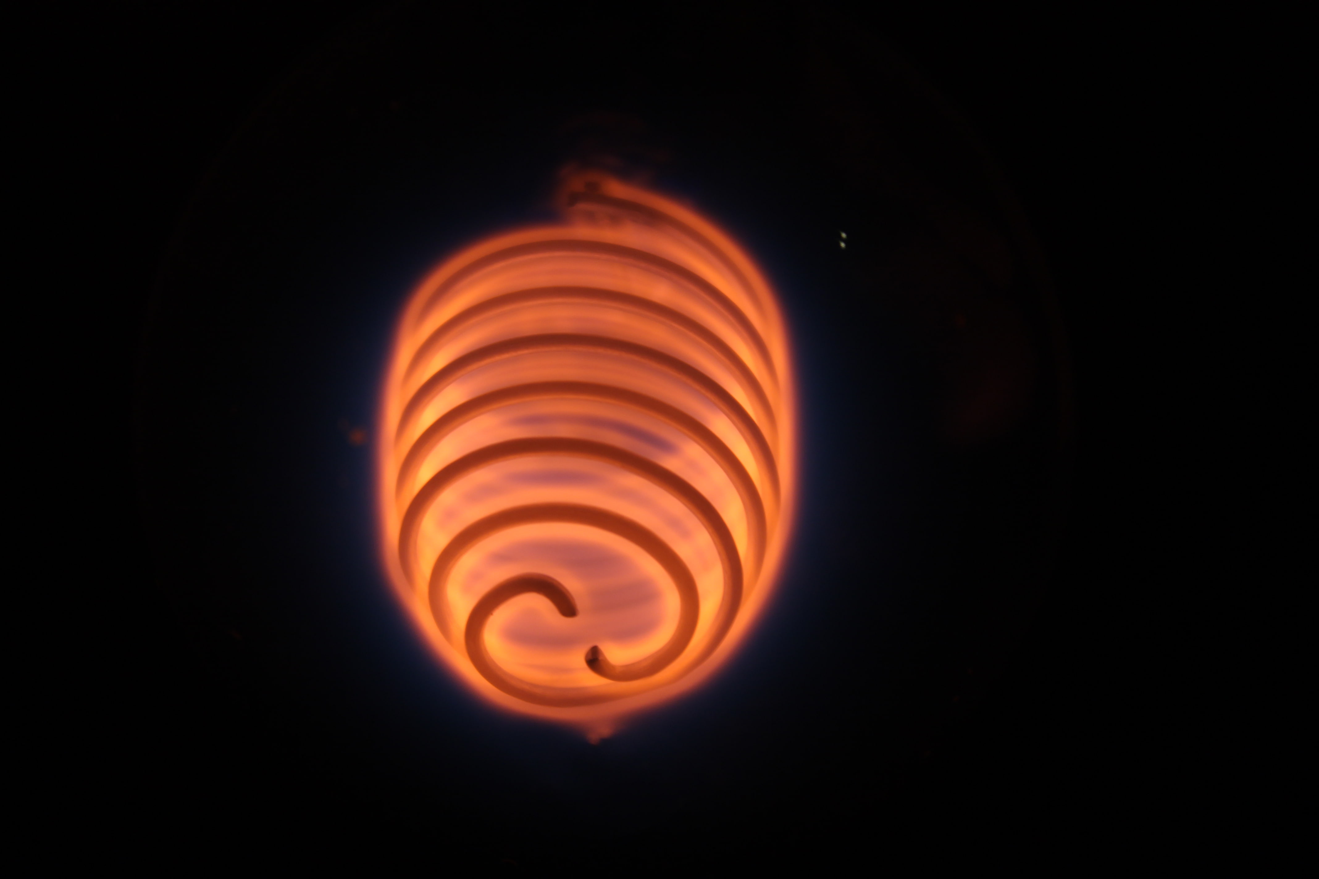 space, circle, red, light bulb, burning, geometric shape, arts culture and entertainment, copy space, no people, glowing, inferno, studio shot, indoors, HD Wallpaper