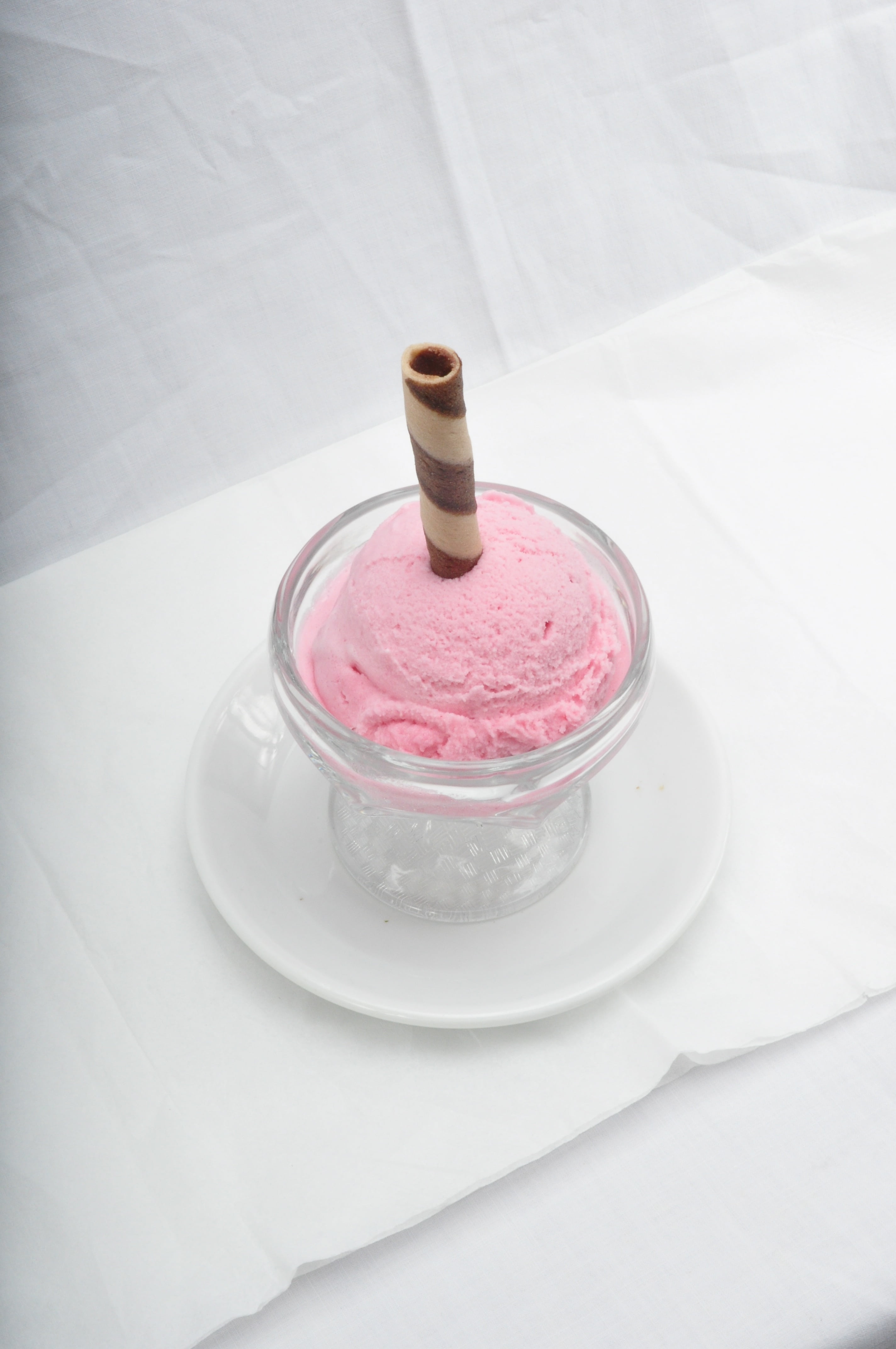 product, white color, cup, icecream, kitchen utensil, drink, crockery, ice, sweet, still life, cream, frozen, chocolate, sugar, taste, pink color, close-up, Phone HD Wallpaper