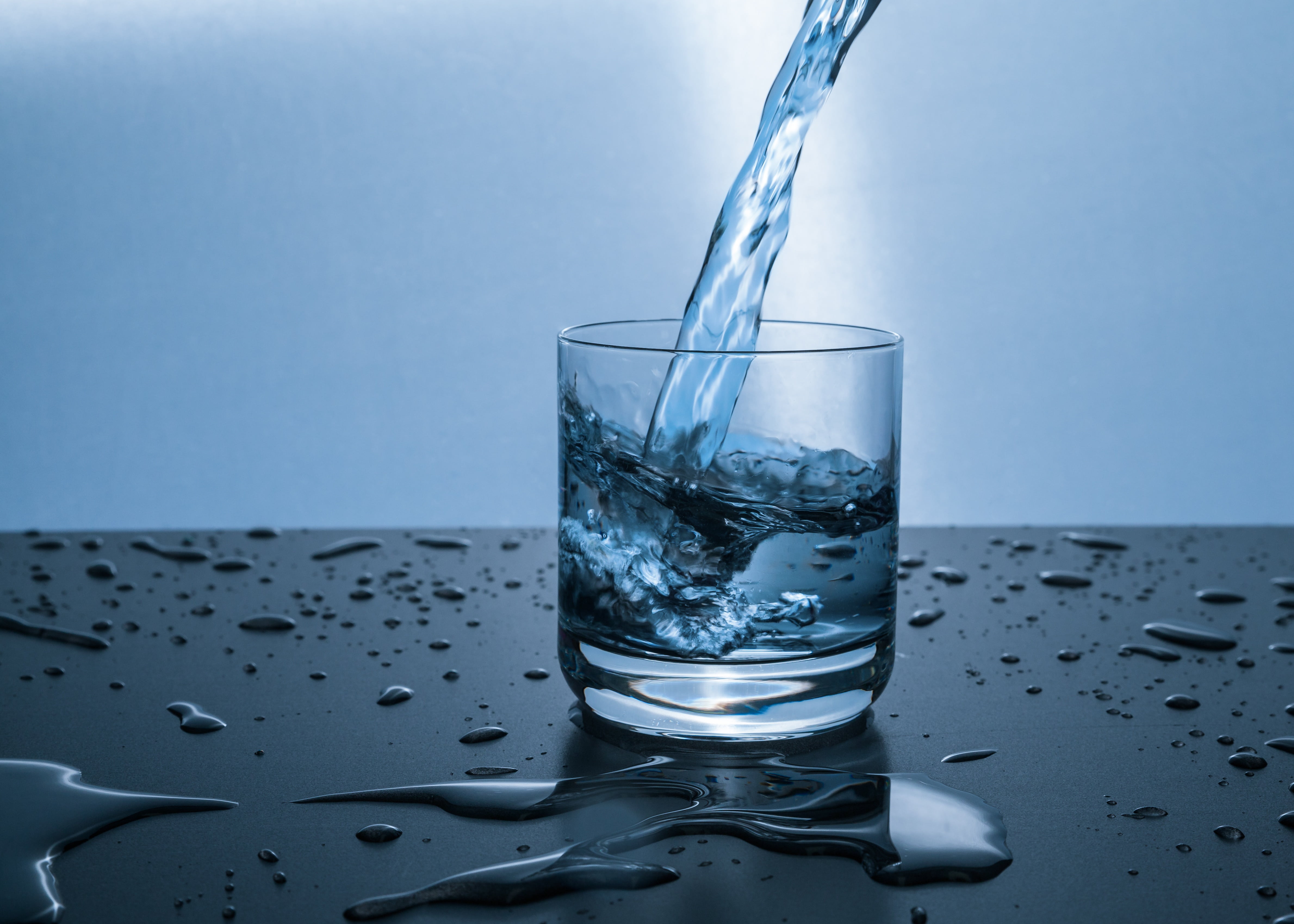 blue, nature, drinking glass, body, glass, drinking water, purity, household equipment, drip, refreshment, splashing, drink, studio shot, reflection, water, HD Wallpaper