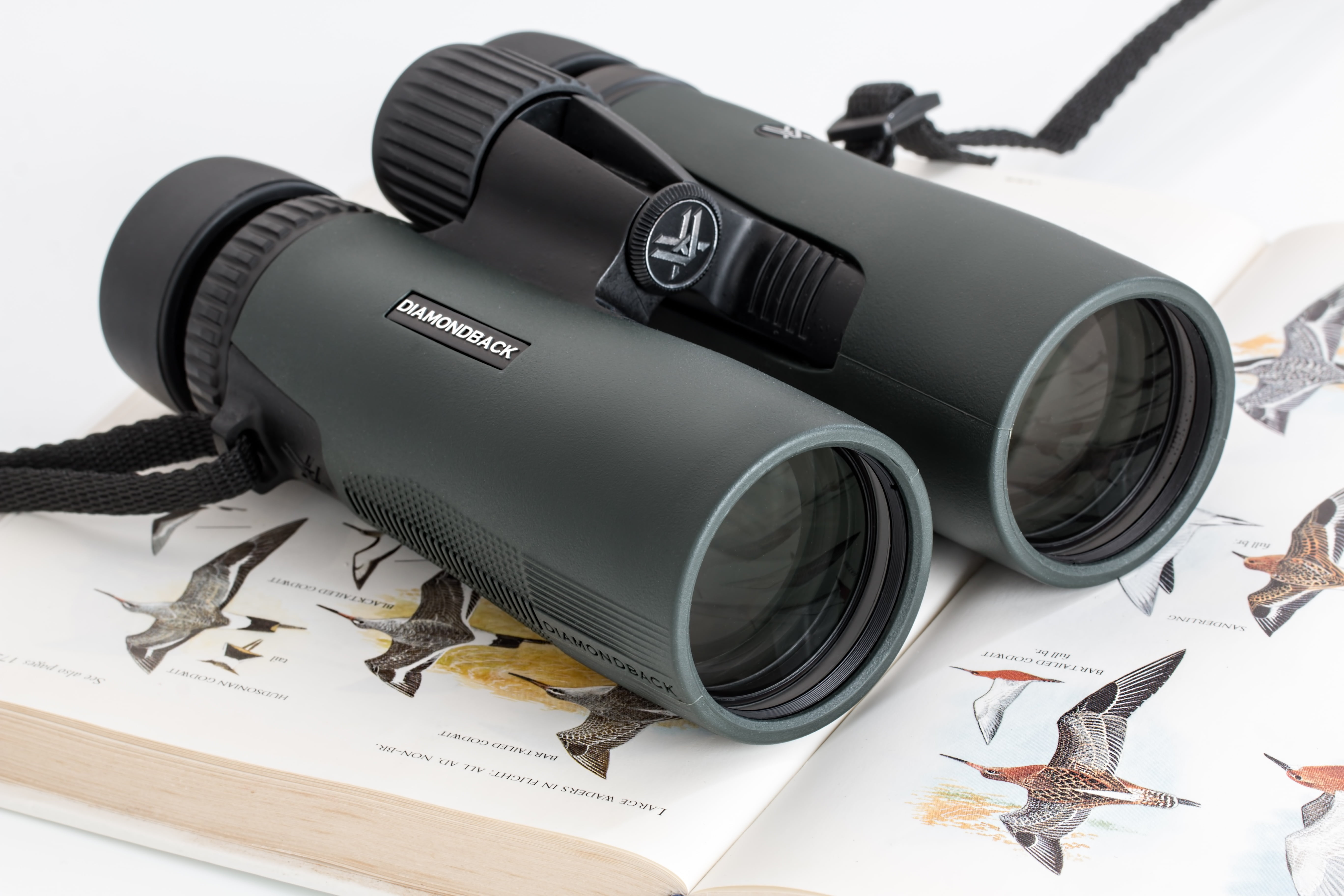 lenses, lens, paper, range, shape, spyglass, business, vision, tourist, group, birdwatching, optic, looking, newspaper, finder, eyesight, close-up, watch, HD Wallpaper