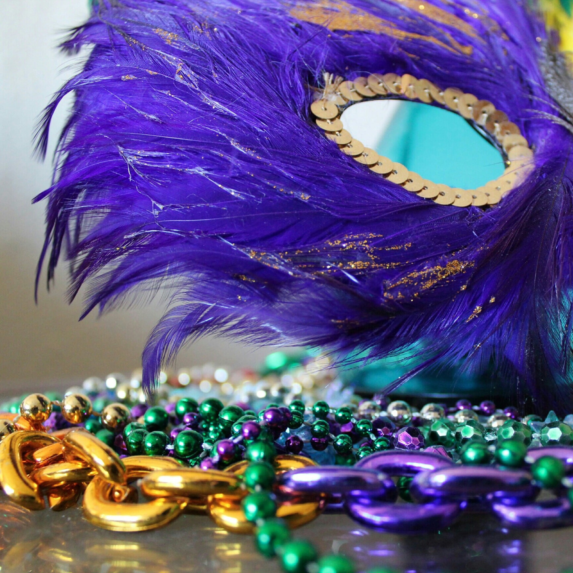 new orleans, mardi Gras, shiny, multi Colored, decoration, pearl jewelry, no people, face mask, purple, costume, masquerade, fashion, close-up, 1080P, Phone HD Wallpaper
