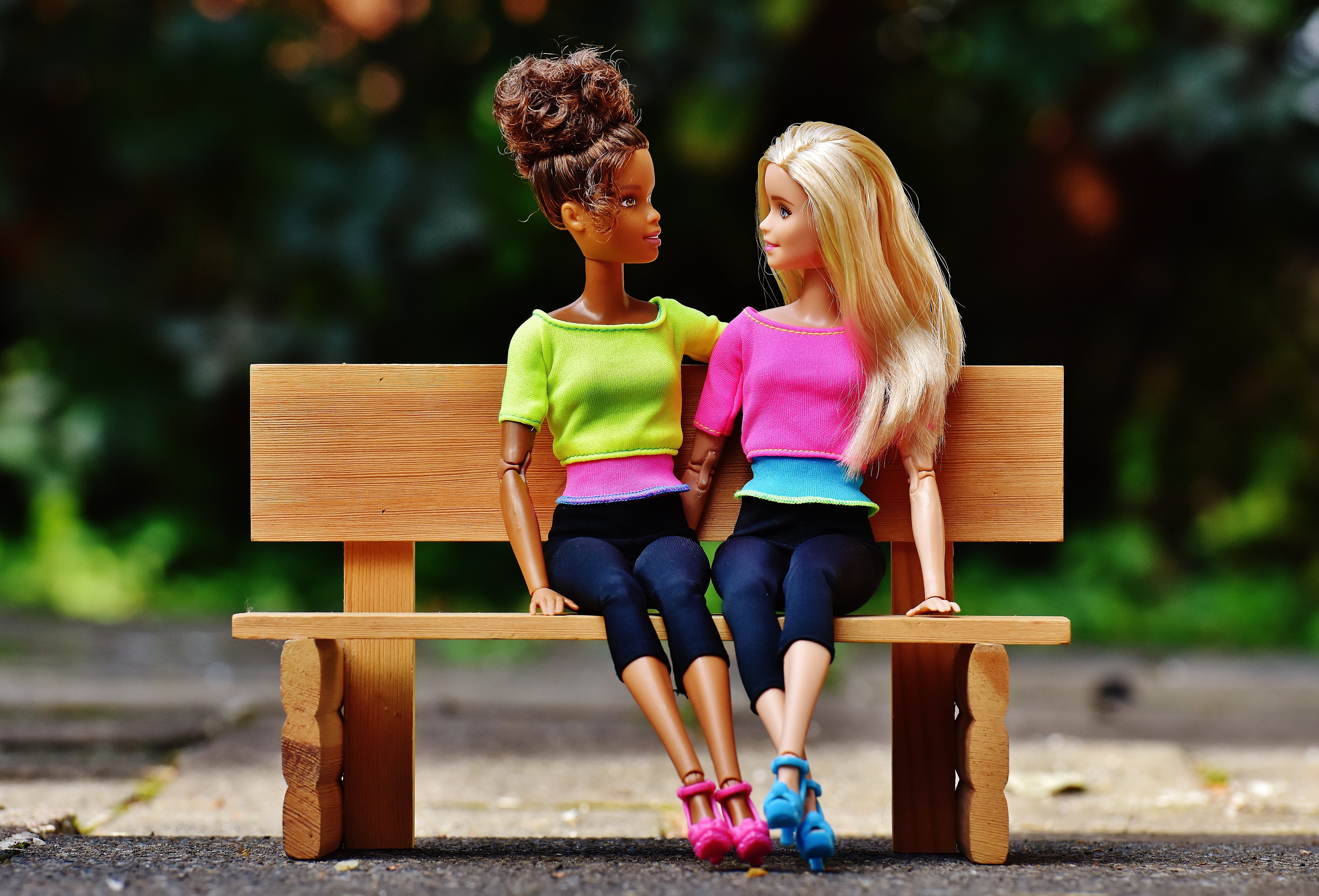 sitting, two, barbie, family, park - man made space, sister, women, dolls, childhood, child, hairstyle, park bench, young adult, teenager, doll, children toys, HD Wallpaper