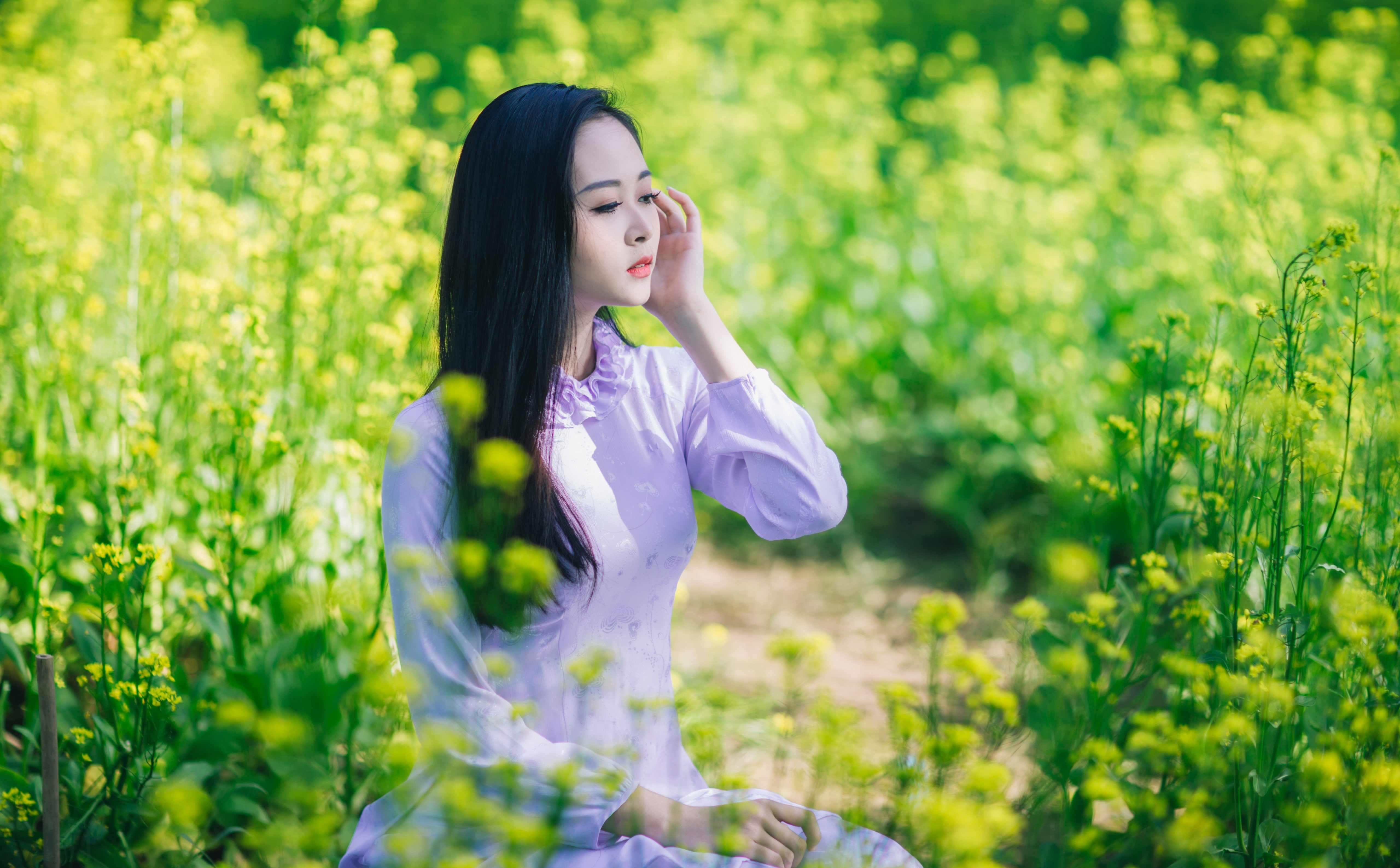 springtime, leisure, hairstyle, Sitting, Relaxing, beautiful woman, Nature, Relax, purple, contemplation, one person, Beauty, long hair, freshness, Girls, HD Wallpaper