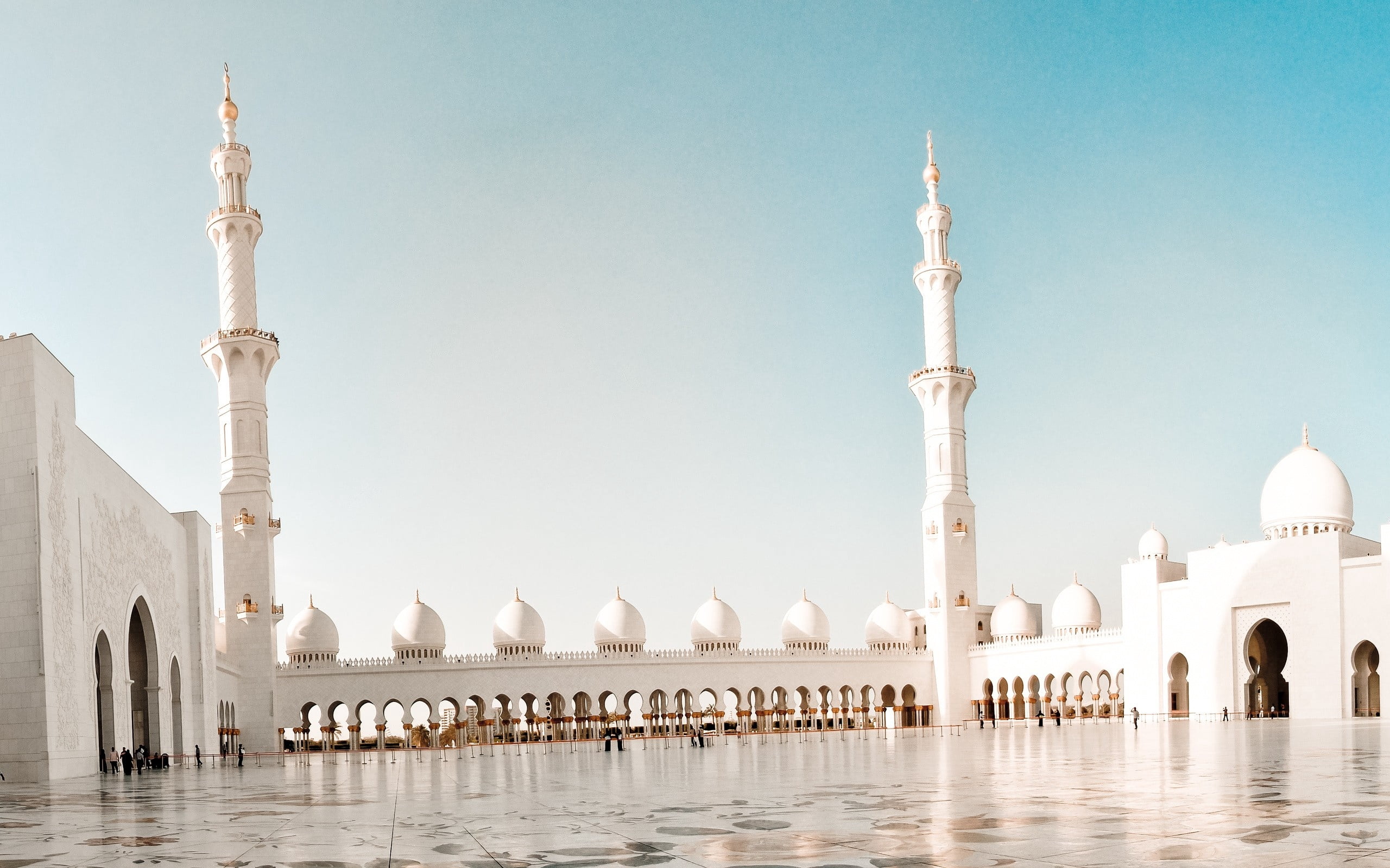 built Structure, travel Destinations, architecture And Buildings, turkey - Middle East, blue, water, united Arab Emirates, history, place of worship, arch, HD Wallpaper