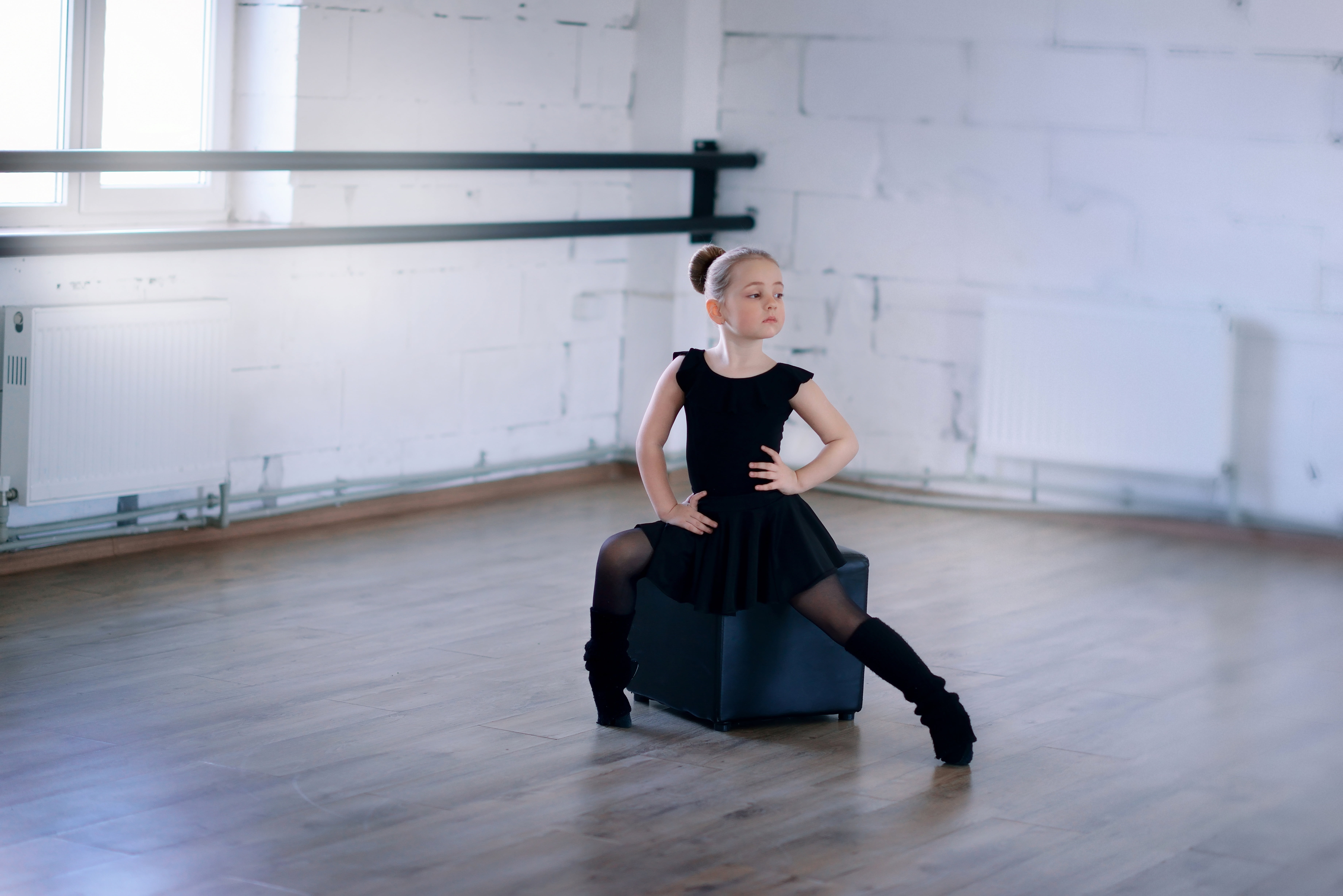 females, performer, ballet, inside, hardwood floor, dance studio, young adult, muscular Build, sport, one person, young, blue, black, indoors, rehearsal, HD Wallpaper