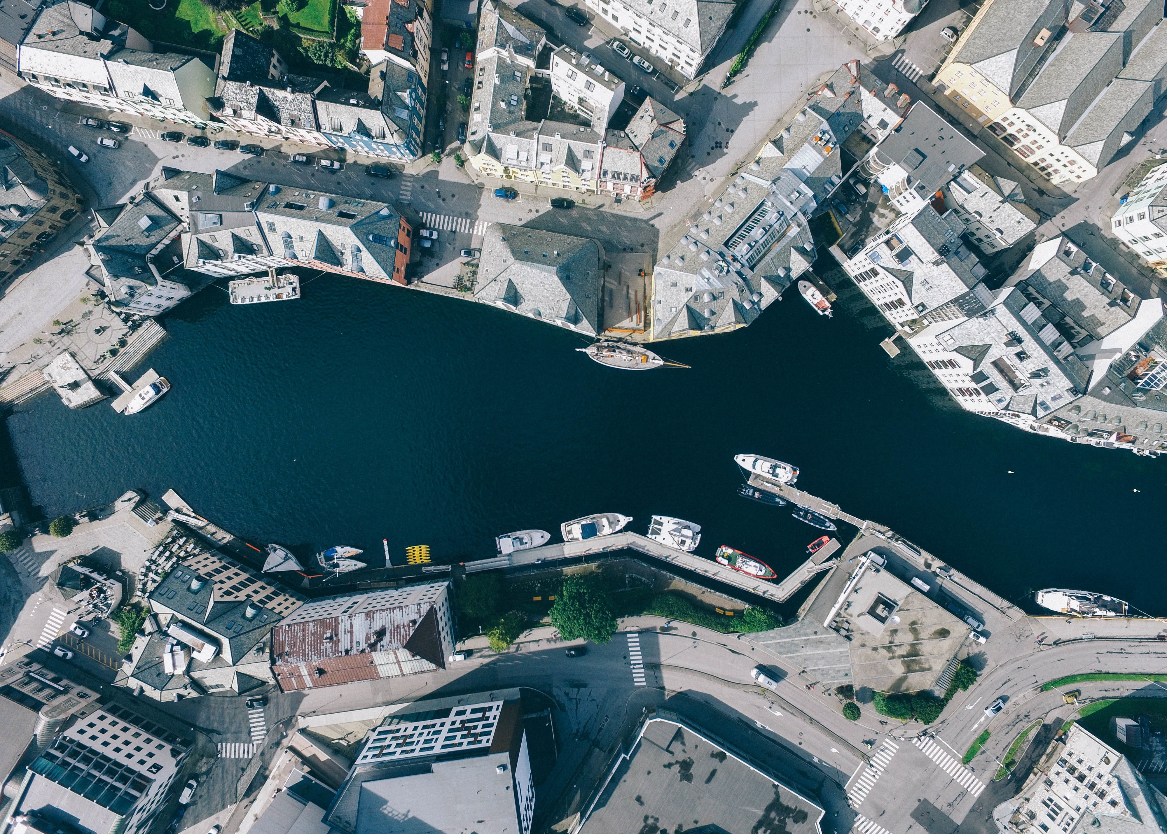 built structure, transportation, buildings, no people, urban, view, photography, city, aerial, outdoors, riverside, top view, pf, 4K, body, skyscraper, HD Wallpaper