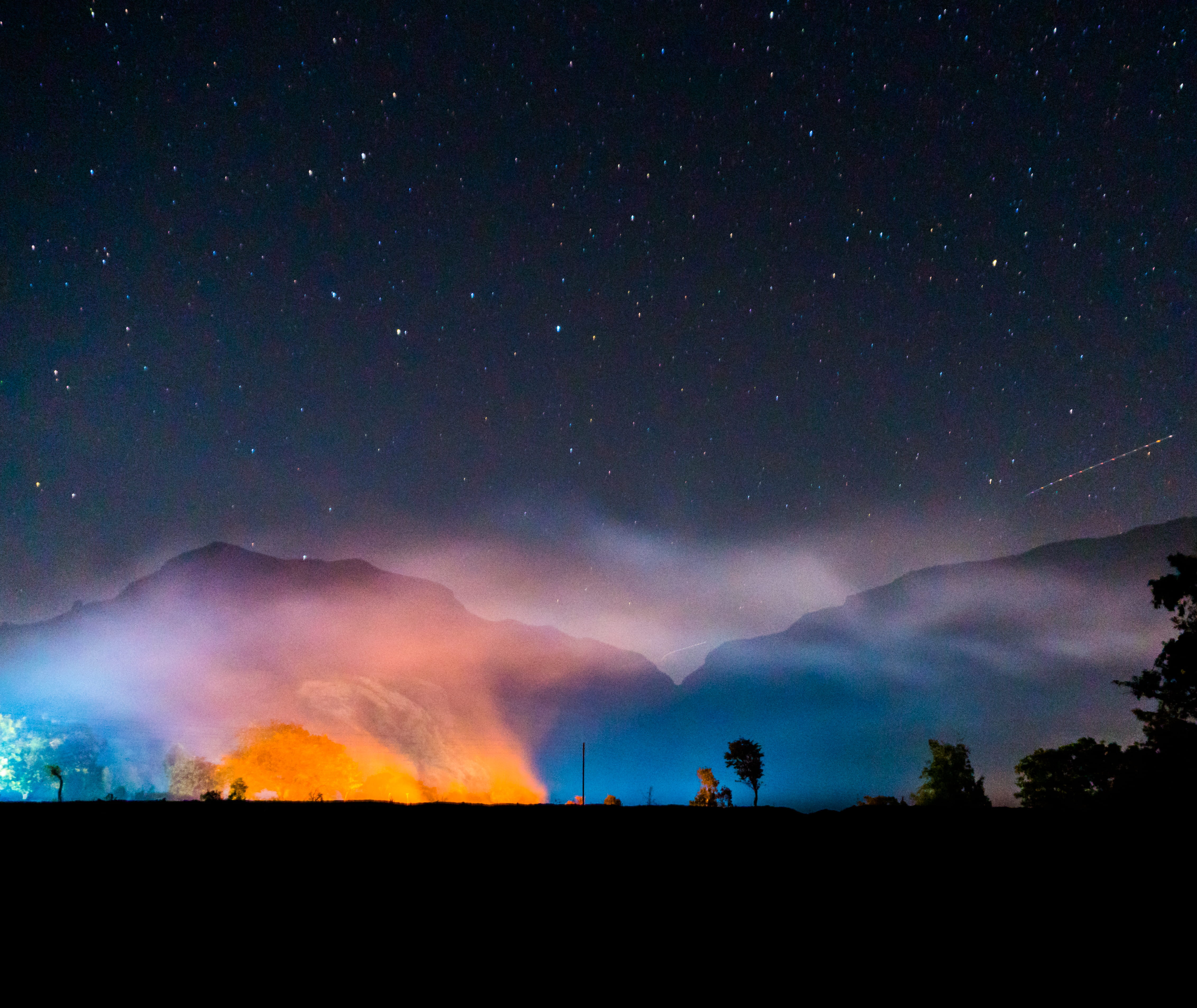 space, land, long exposure, non-urban scene, star - space, star trails, cloud - sky, 4K, forest, stars, tranquility, mountains, illuminated, astronomy, HD Wallpaper