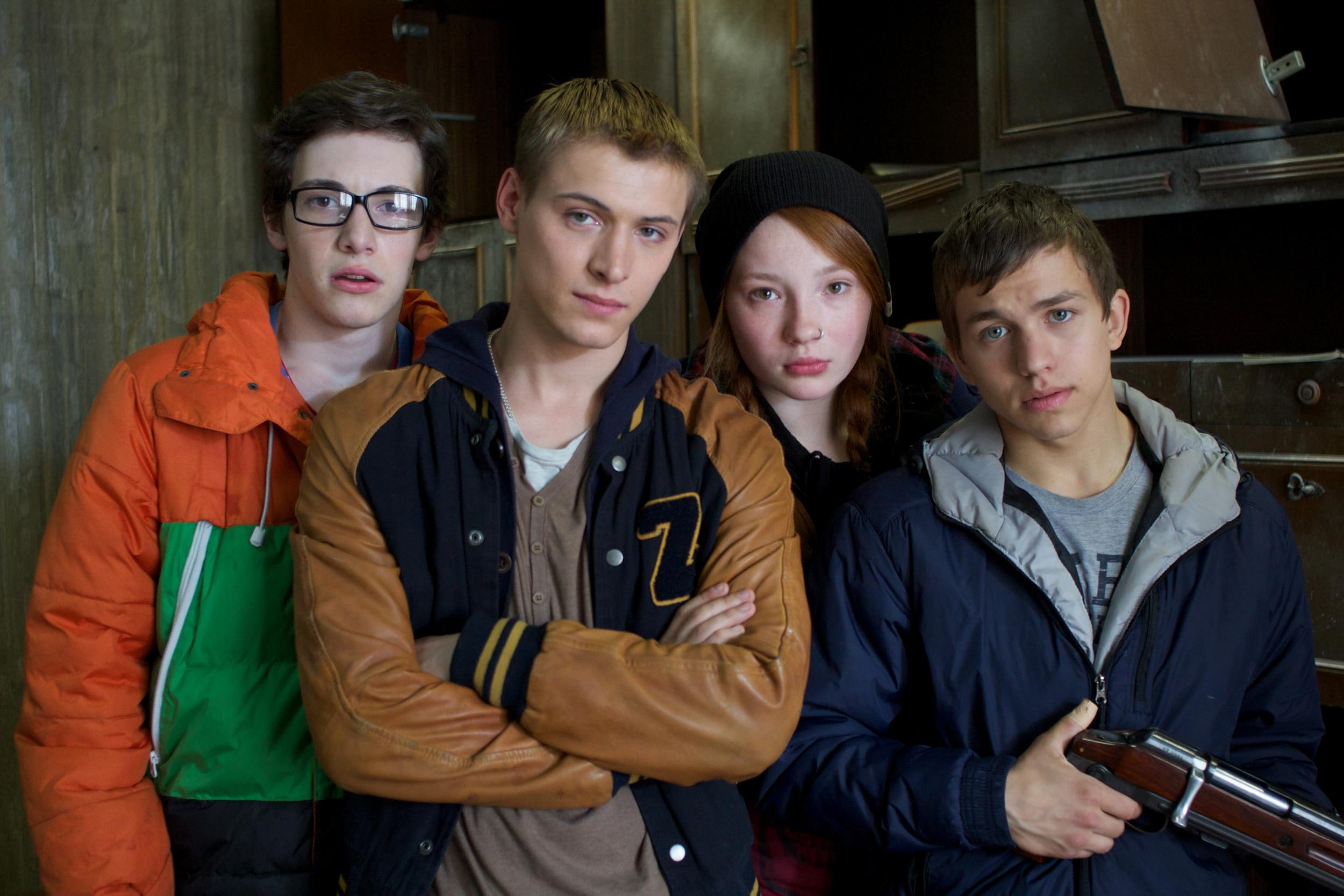 valery, anwar halilulaev christina kazinski, ilya scherbinin, ilya, davydov, 1080P, sergei romanovich, sergei, zone, scherbinin, exclusion, chornobyl, HD Wallpaper