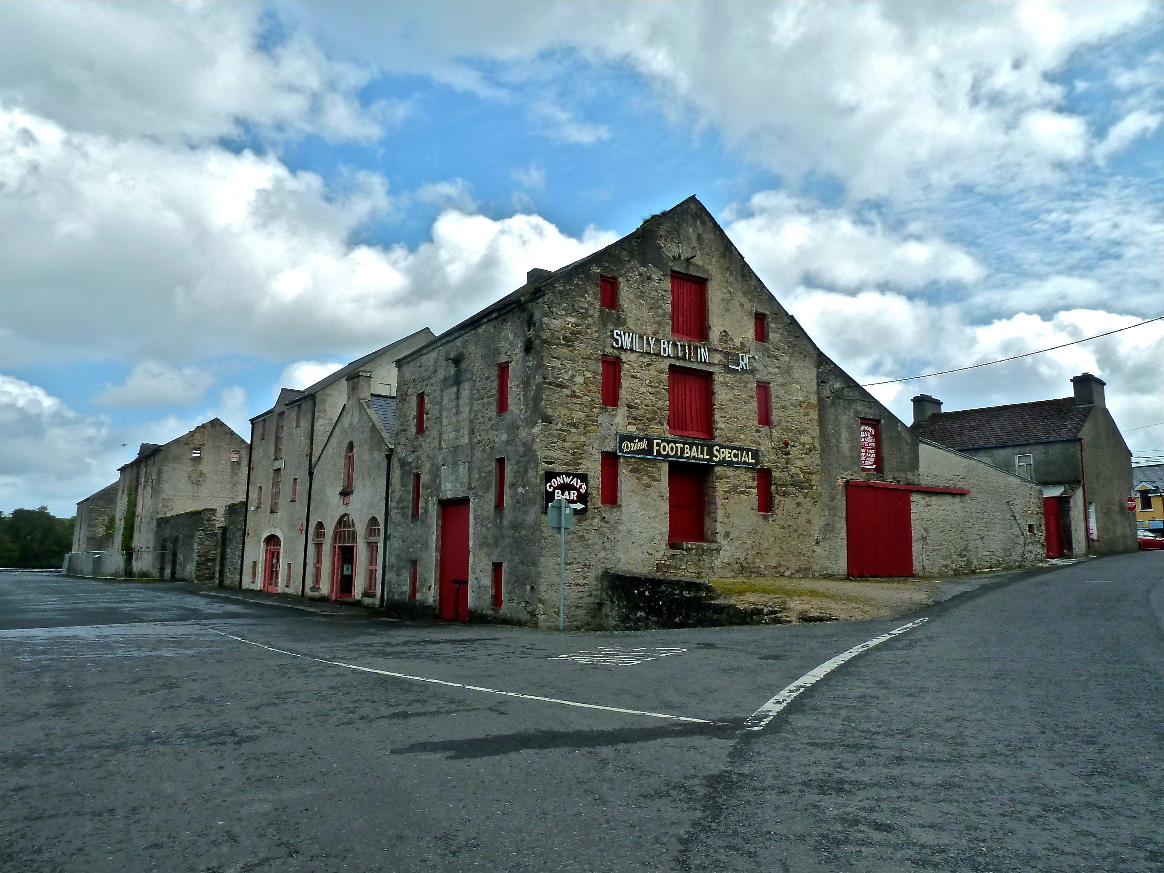 marking, sign, bond stores, nature, street, derelict, scotland, old, building exterior, cloud - sky, architecture, built structure, the way forward, stone, HD Wallpaper