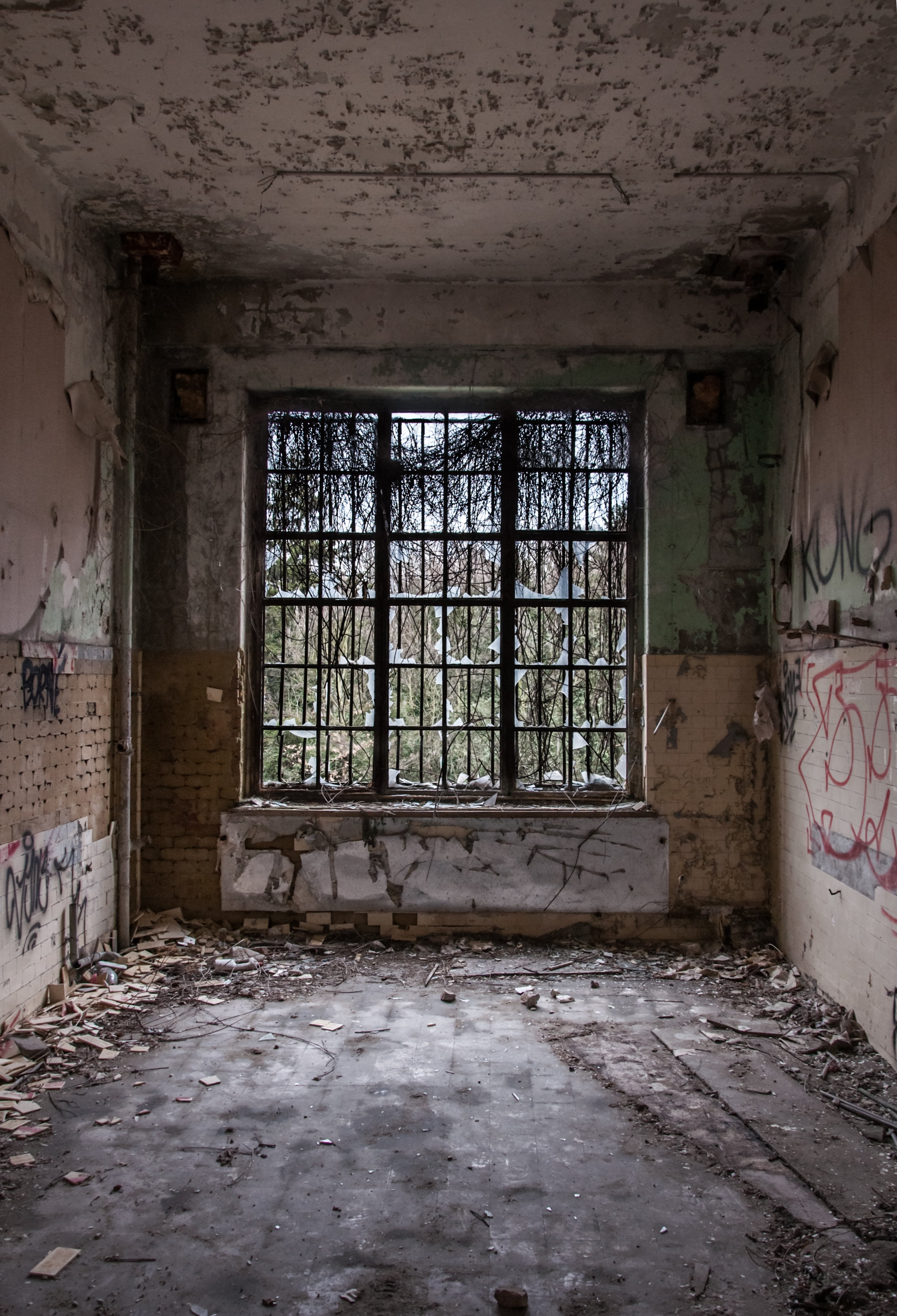 weathered, structure, demolished, built structure, run-down, crumbled, damaged, abandoned, dirty, building, old house, ceiling, construction, graphic, architecture, Phone HD Wallpaper