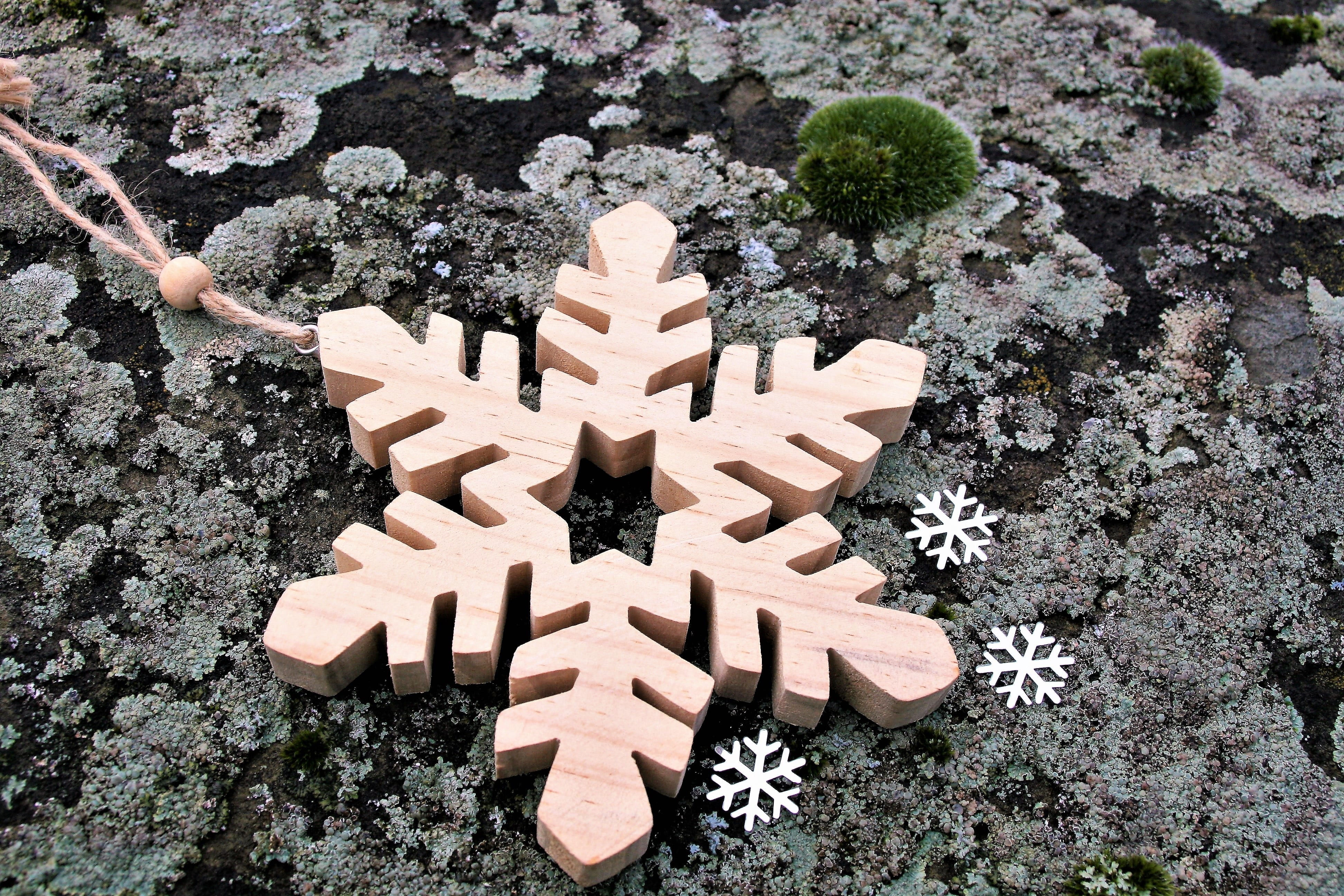 surface, moss, stone, season, design, snowflake, pattern, frost, solid, high angle view, no people, close up, hanging, snow, thick, figure, contrast, murek, HD Wallpaper