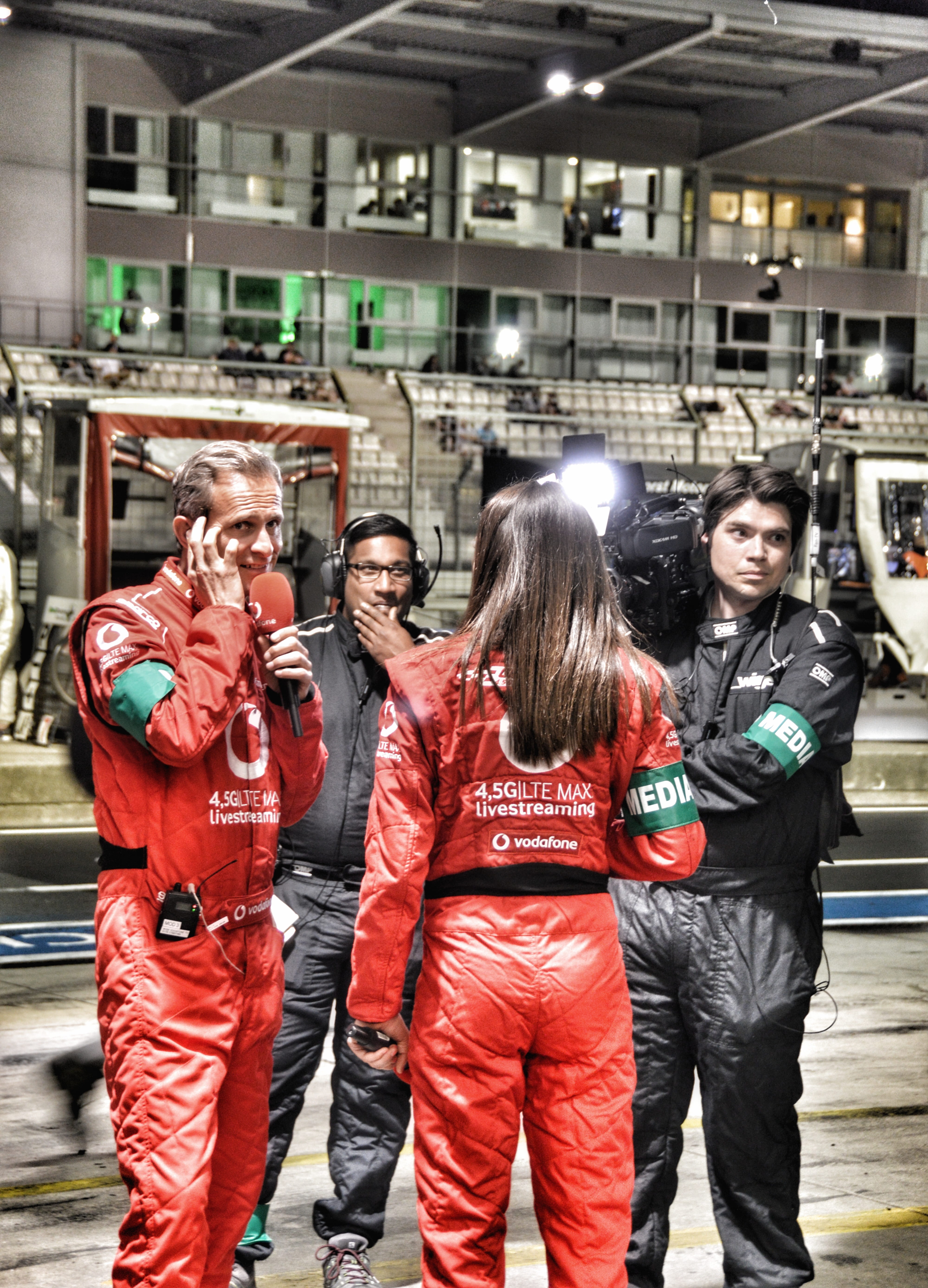 men, clothing, red, 5K, protection, matthias malmedie, standing, togetherness, adult, occupation, males, cyndie allemann, group of people, hairstyle, nürburgring, Phone HD Wallpaper