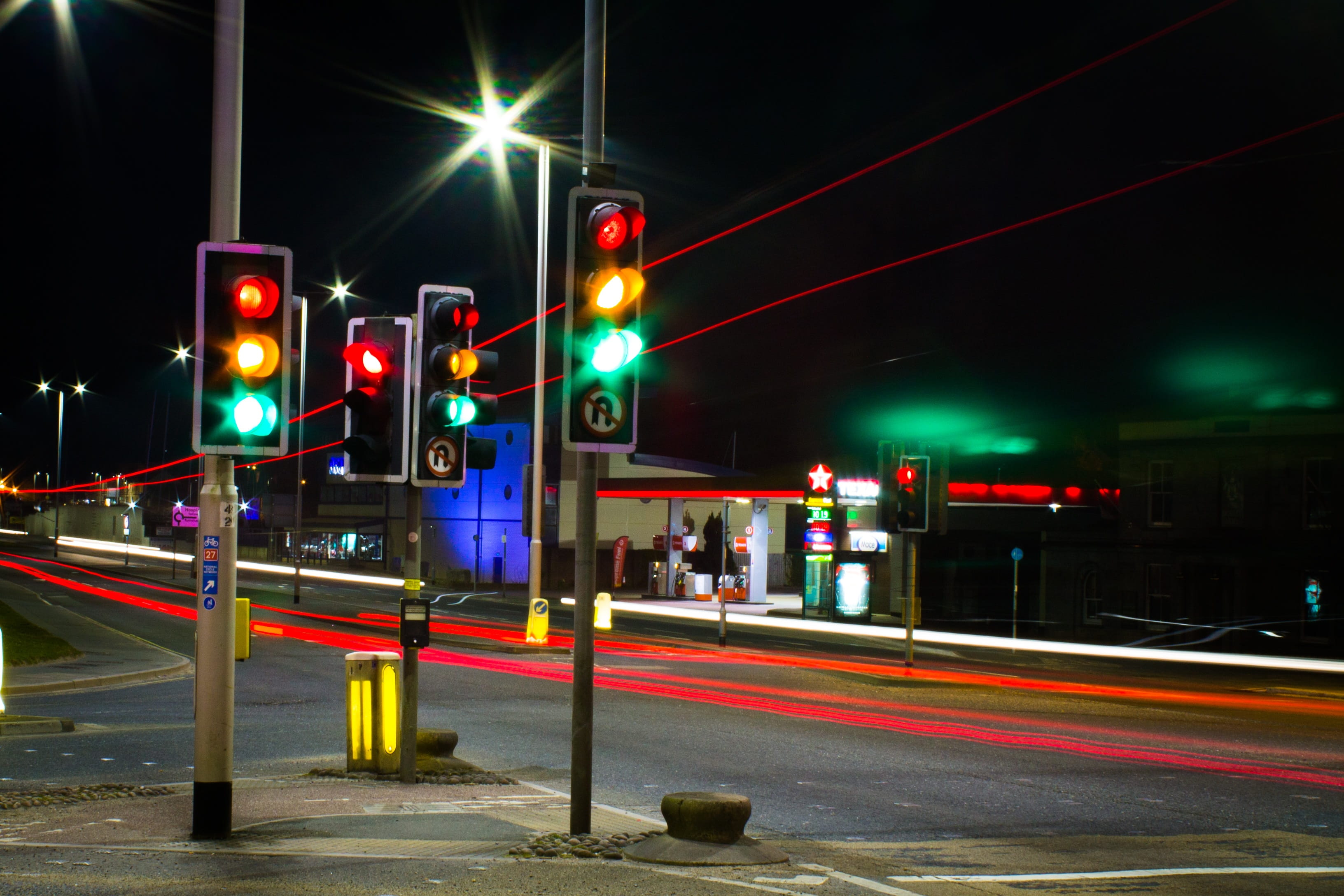 no people, green light, red light, architecture, crossing sign, intersection, stop, city street, transport, stoplight, road sign, outdoors, vehicle, guidance, HD Wallpaper