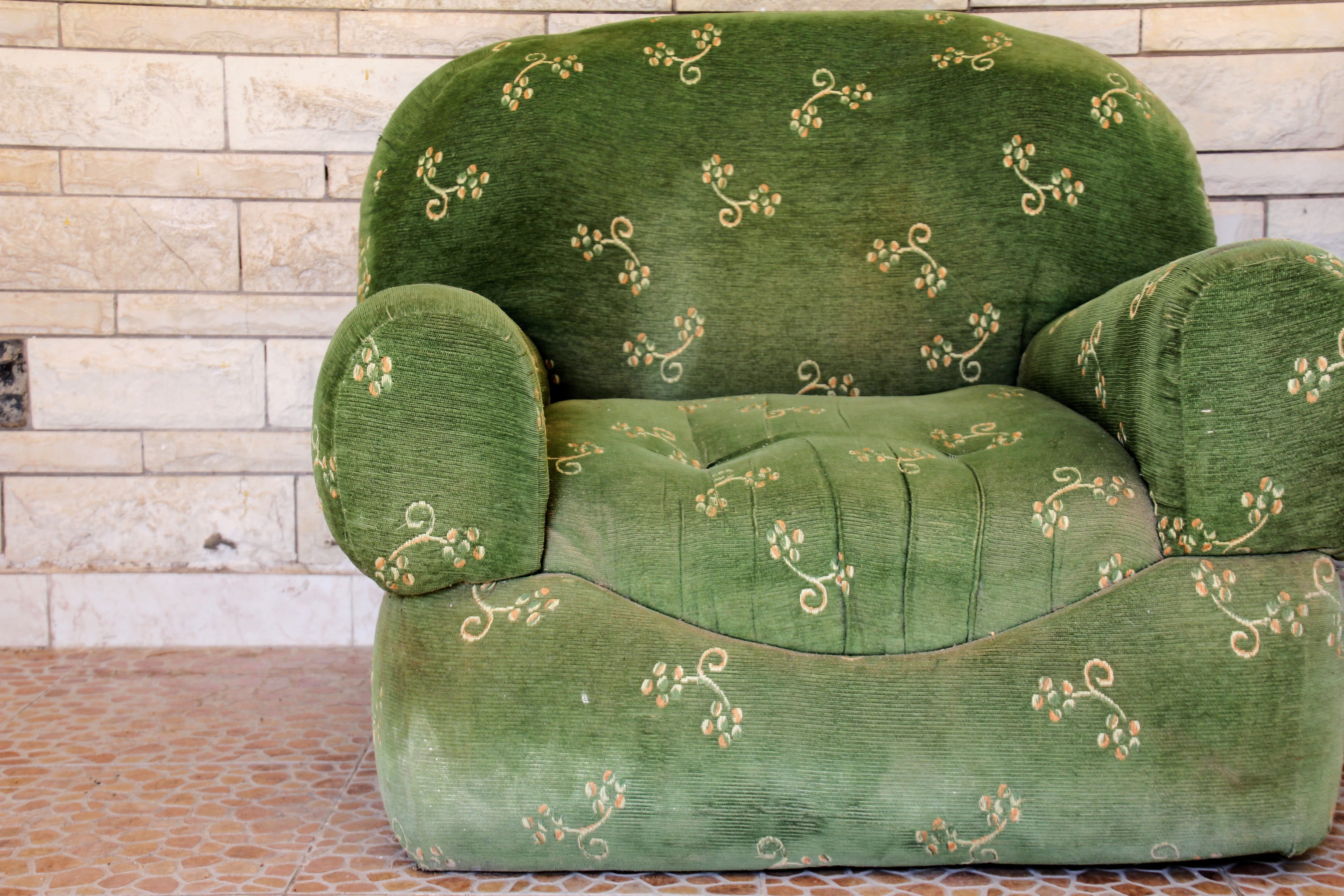 day, style, wall - building feature, indoors, seat, upholstery, decoration, old, art and craft, 80s, green color, creativity, plant part, 70th, retro, still life, HD Wallpaper