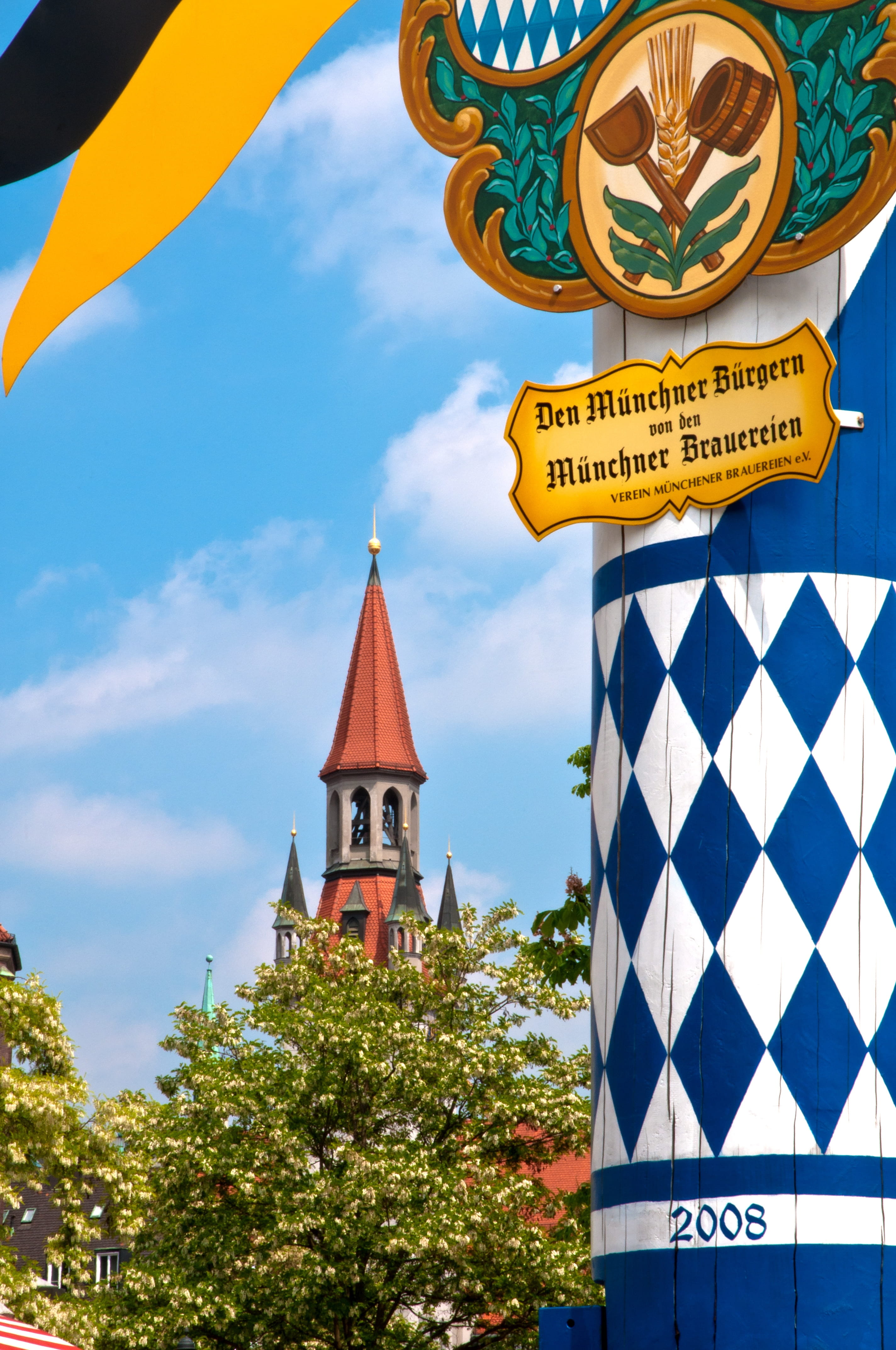 outdoors, plant, old town, deco, no people, built structure, Munich, coffee, pointed bummel, communication, historically, fun, cloud - sky, beer garden, Phone HD Wallpaper