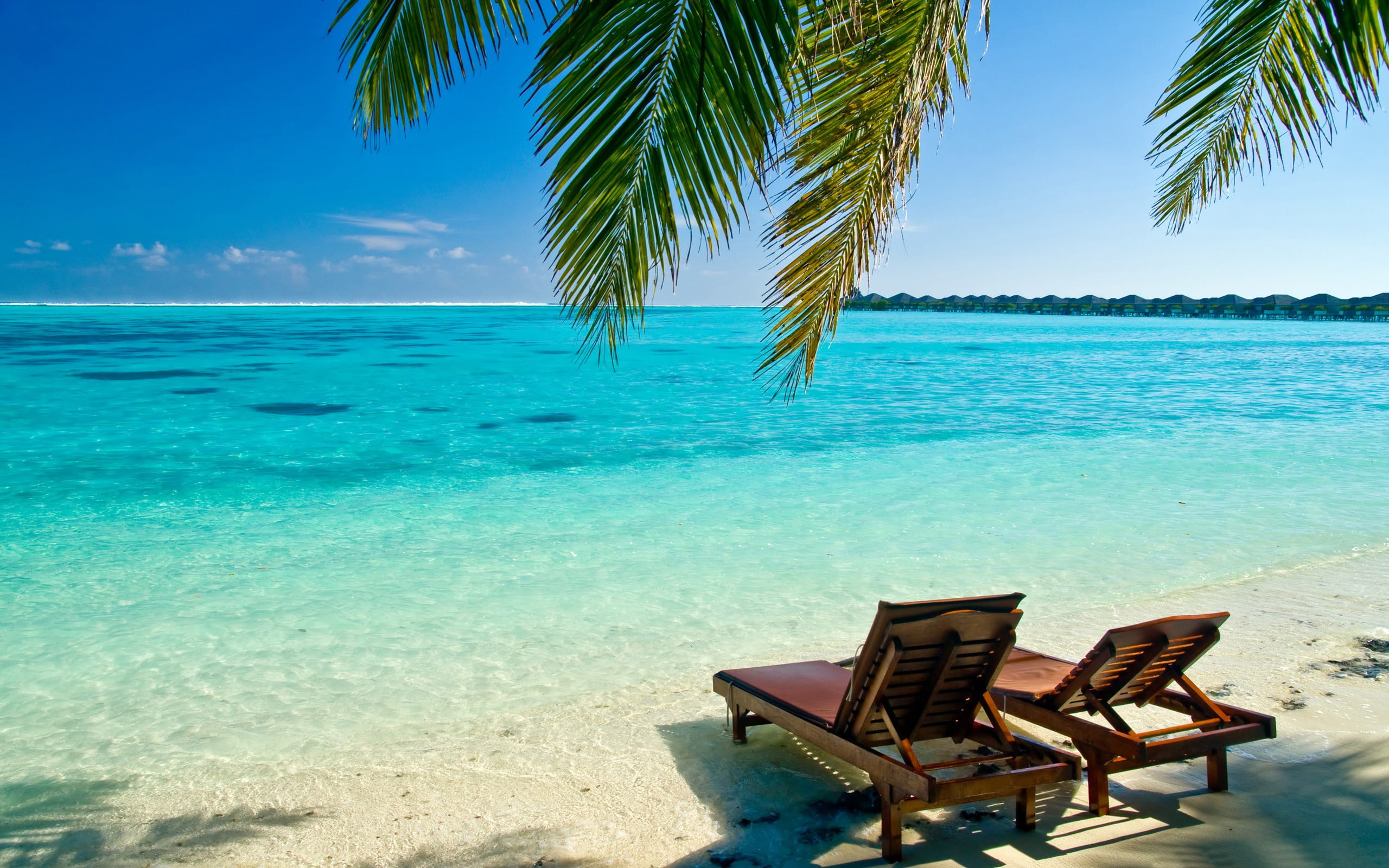 loungers, 2K, two, sun, brown, chairs, summer, deck, beach, wallp, scenery, hd, vacation, HD Wallpaper