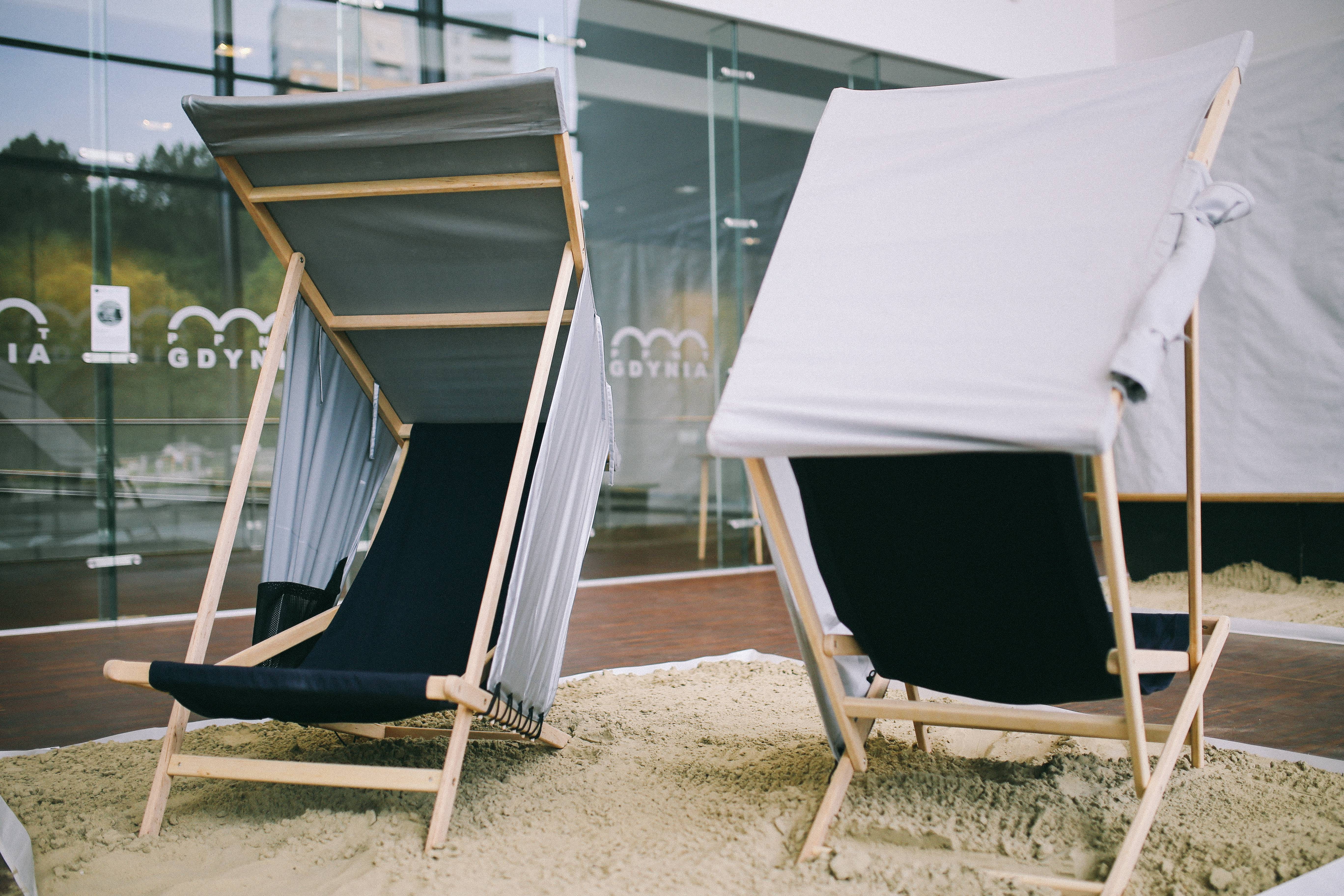 things, hanging, day, beach, deck chair, empty, clothesline, nature, absence, vacations, no people, chair, sand, summer, land, metal, built structure, 5K, HD Wallpaper
