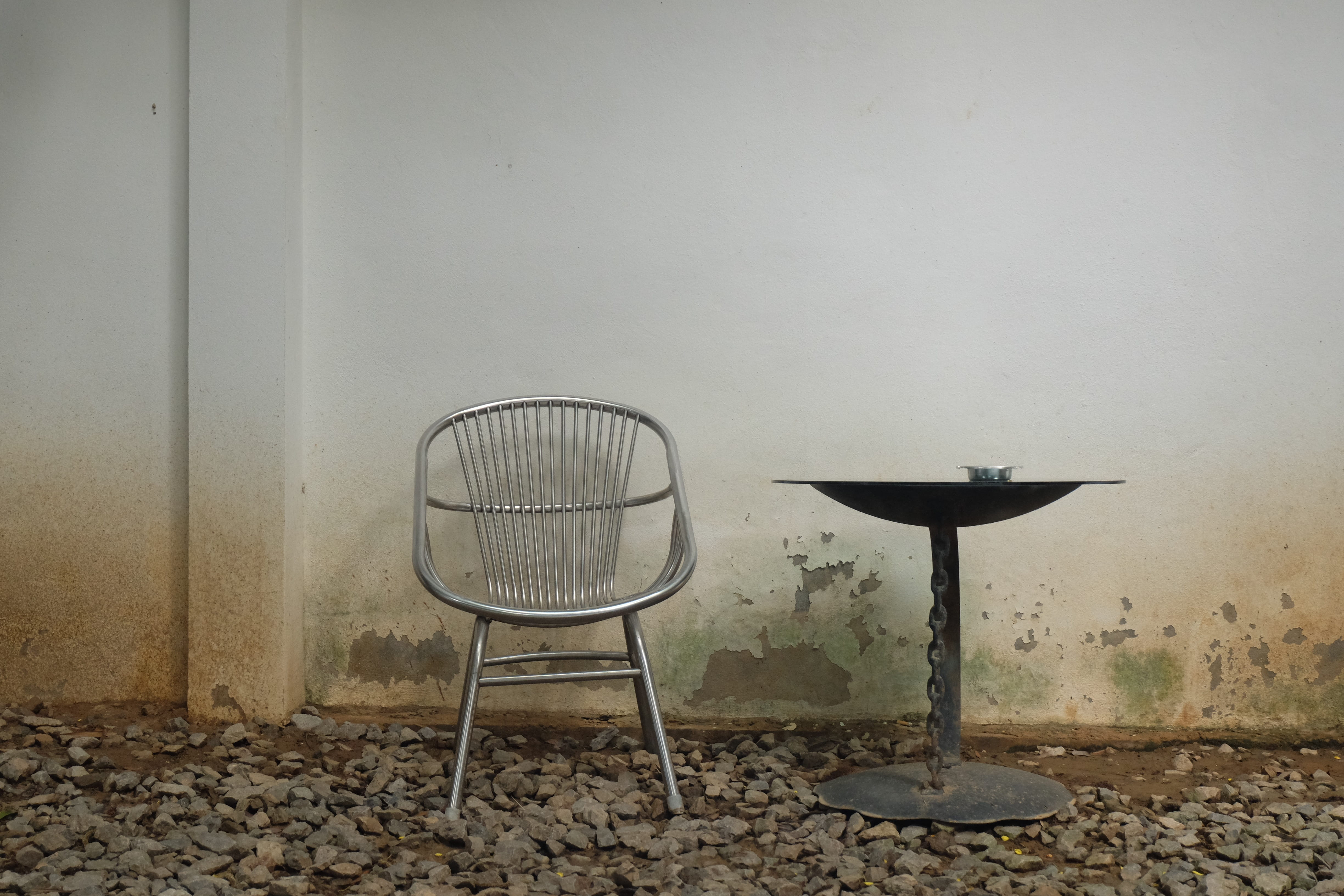 business, nobody, chair, wall - building feature, beside, wall, architecture, black metal, floor, home, contemporary, interior, empty, outdoors, round, HD Wallpaper